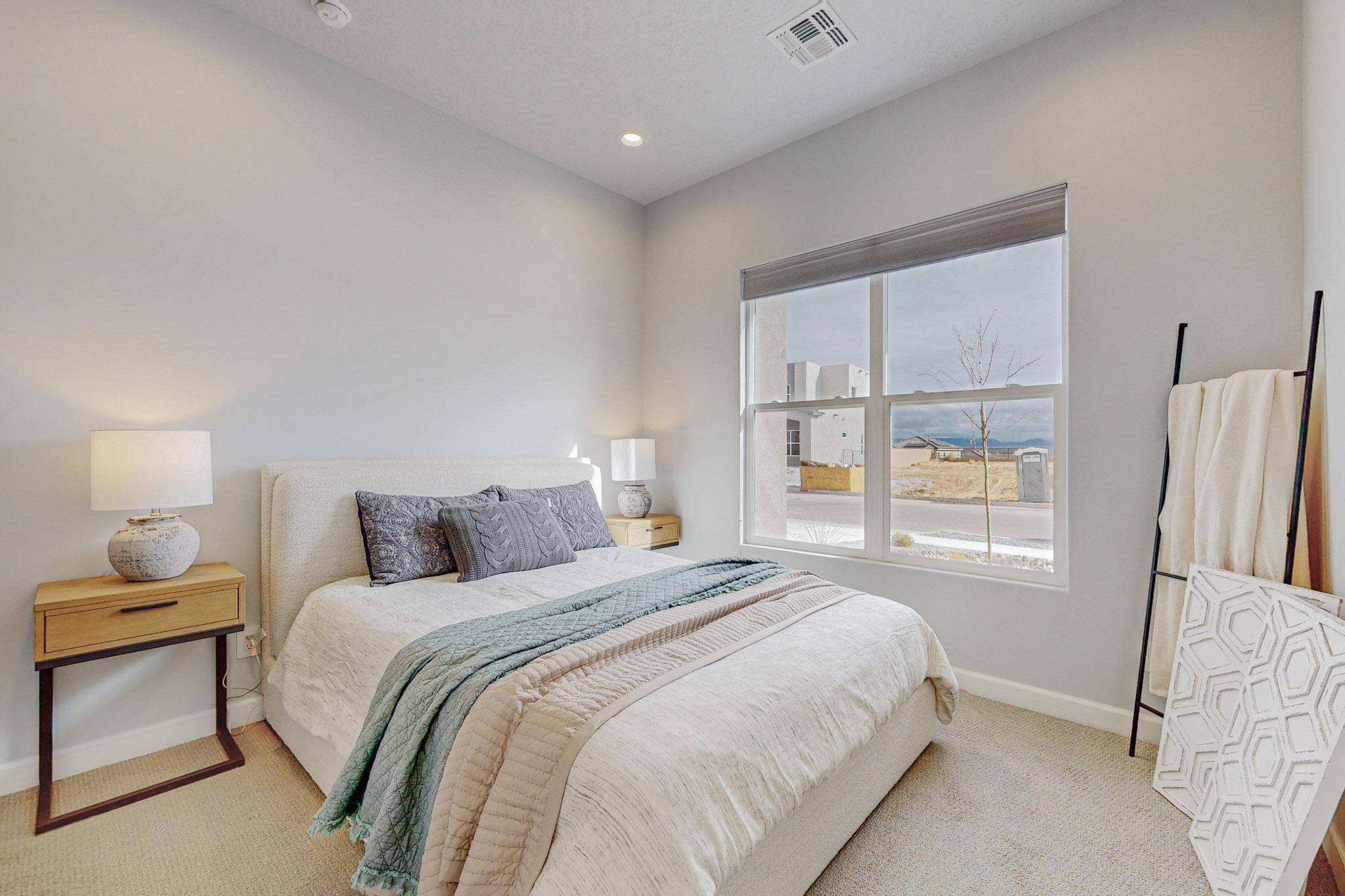 1706 Tesoro Loop NW