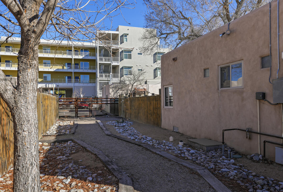 2307 New York Avenue SW