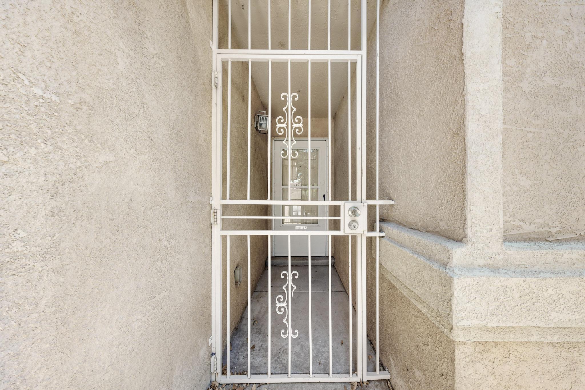 424 Whitethorn Street SW