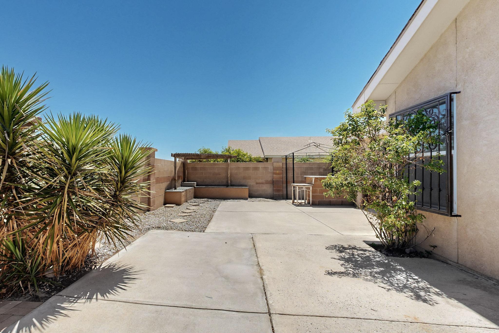 424 Whitethorn Street SW