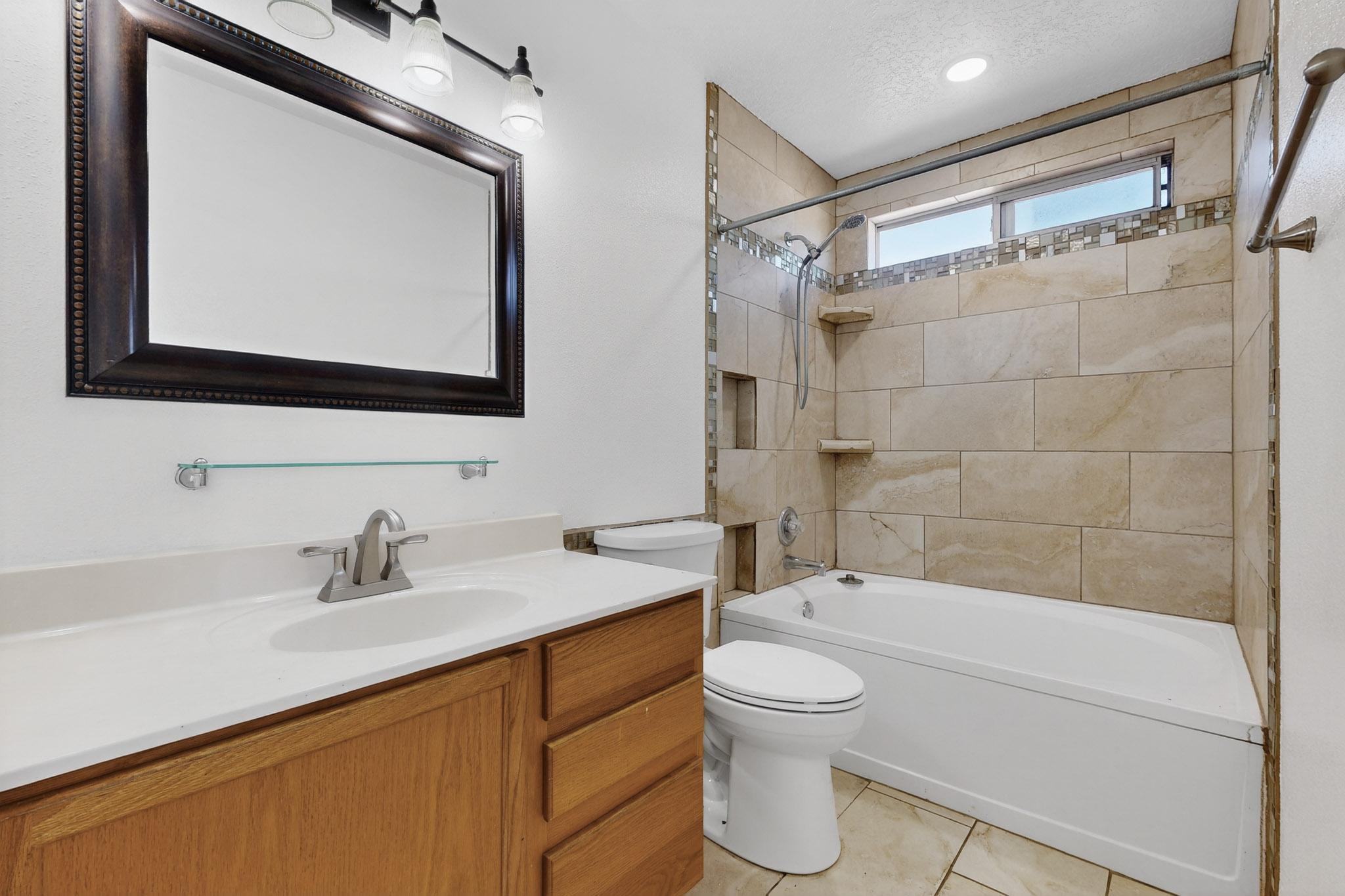 424 Whitethorn Street SW