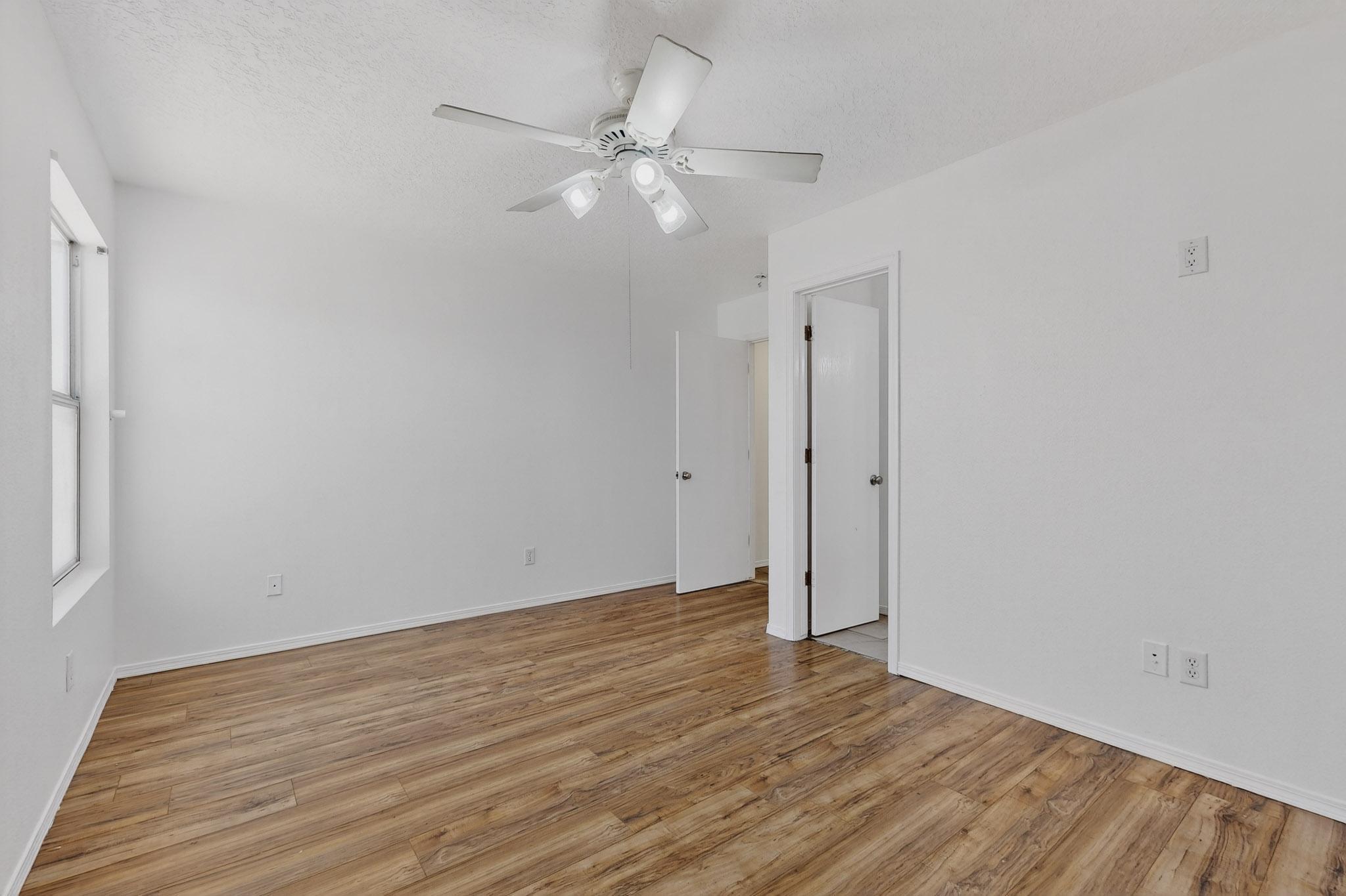 424 Whitethorn Street SW