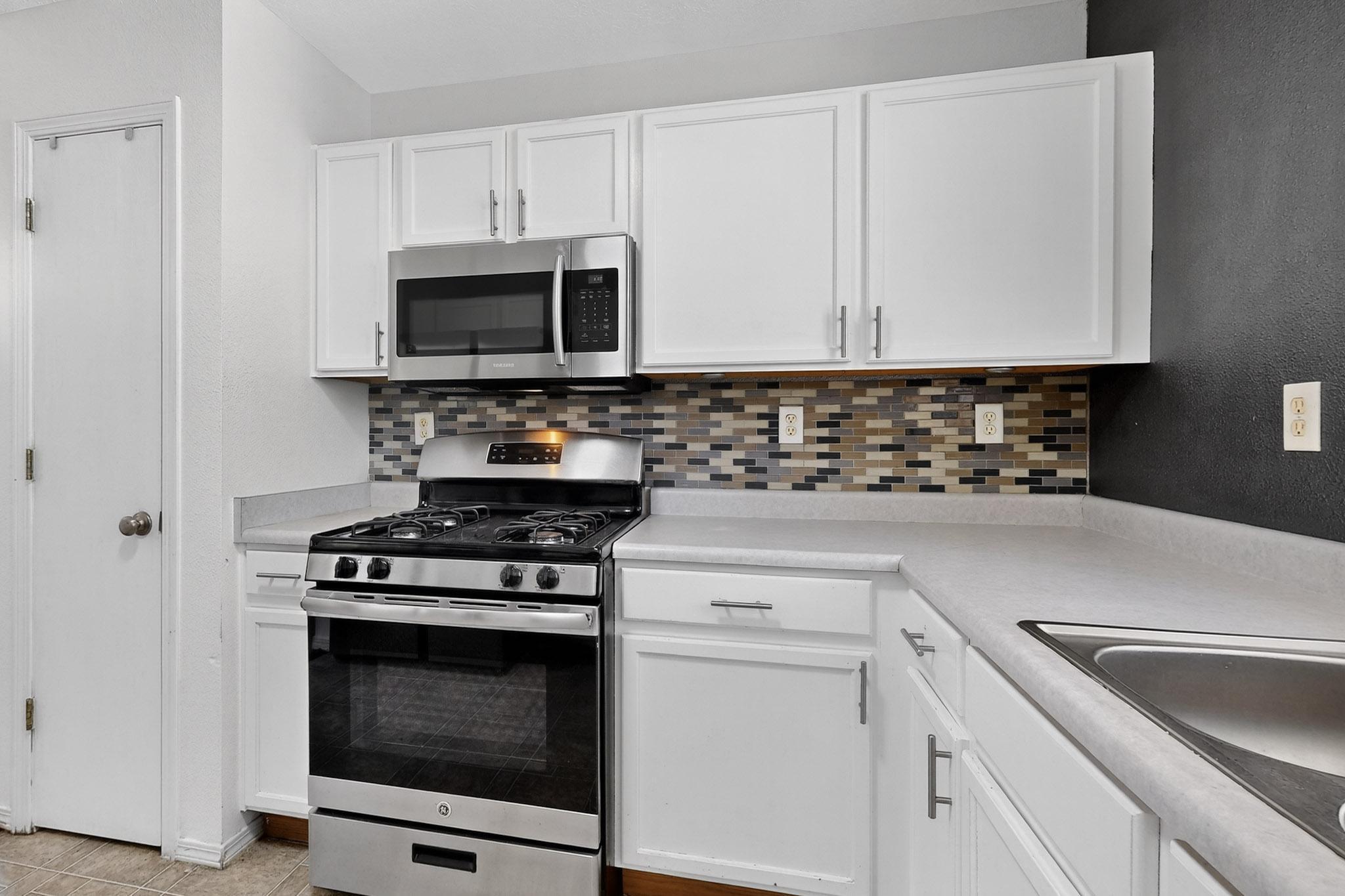 424 Whitethorn Street SW