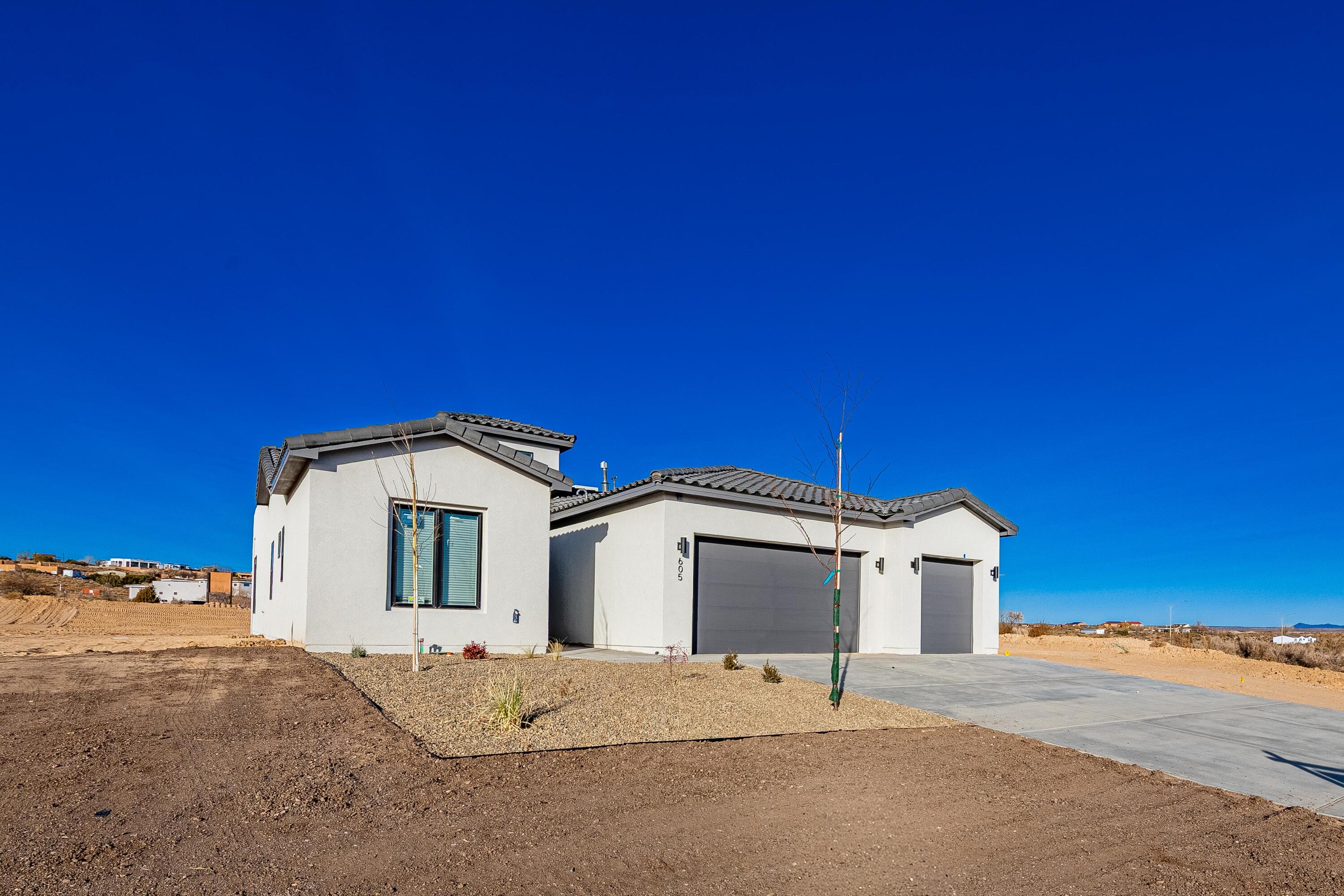 605 Colorado Mountain Road NE