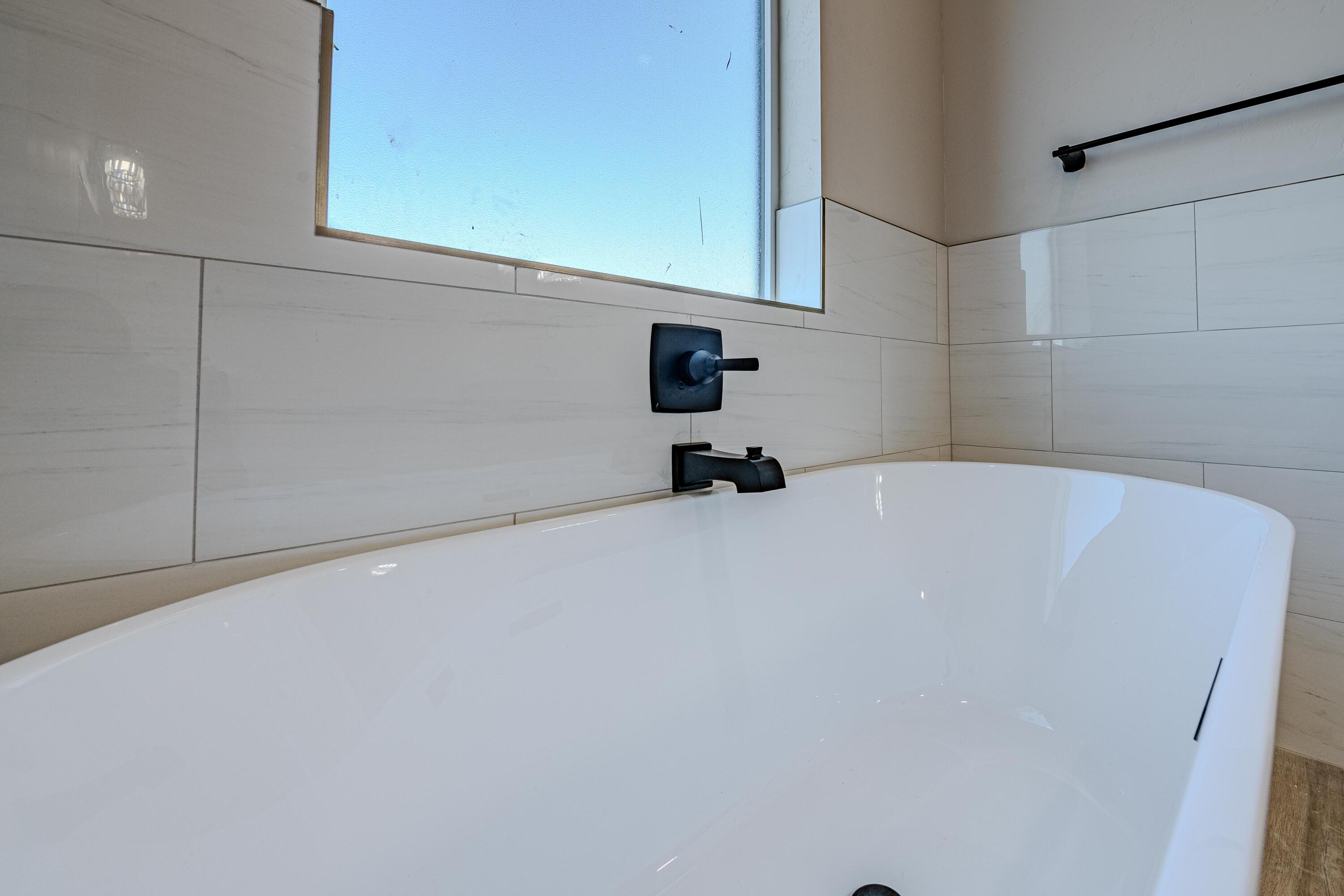 605 Colorado Mountain Road NE