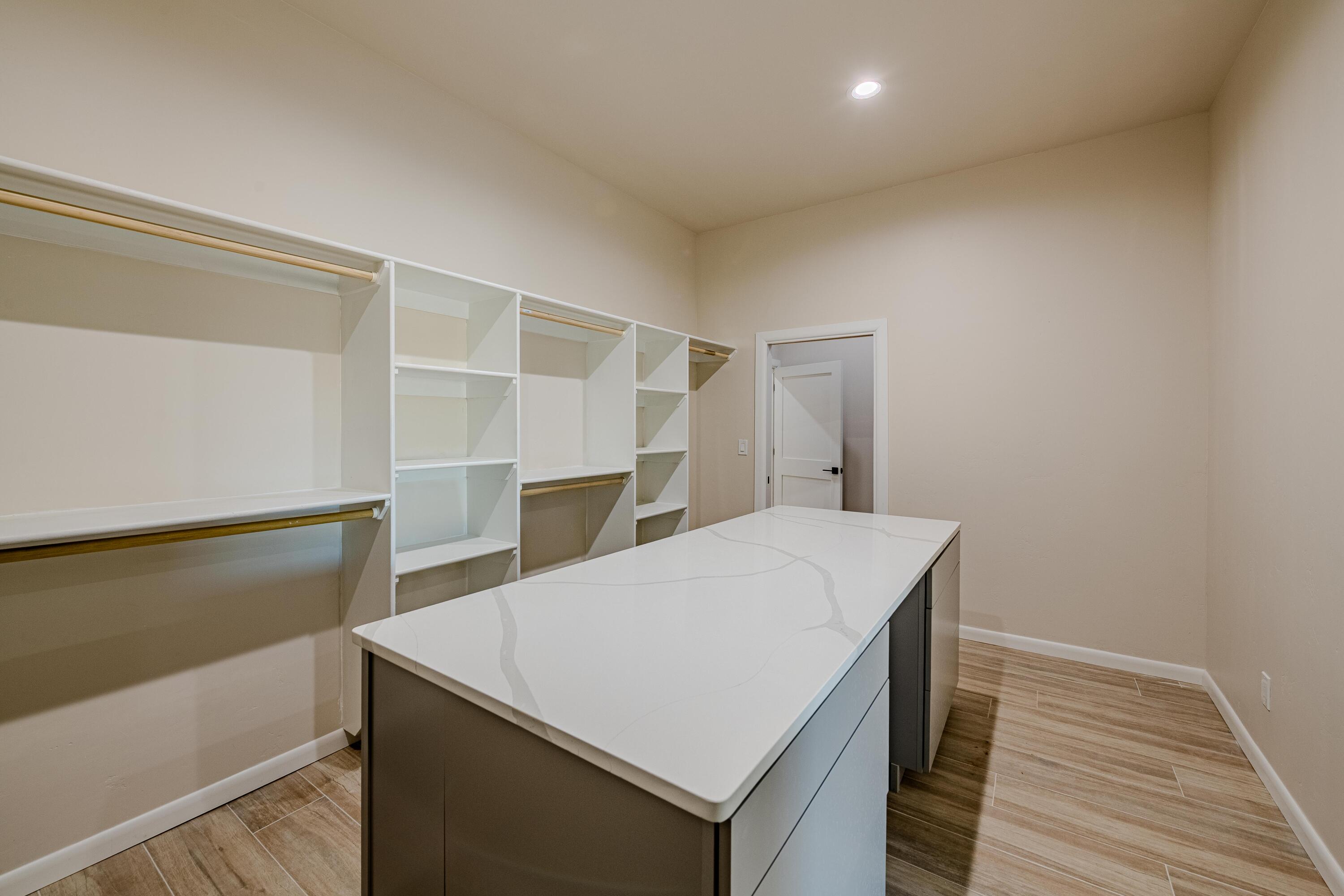 605 Colorado Mountain Road NE