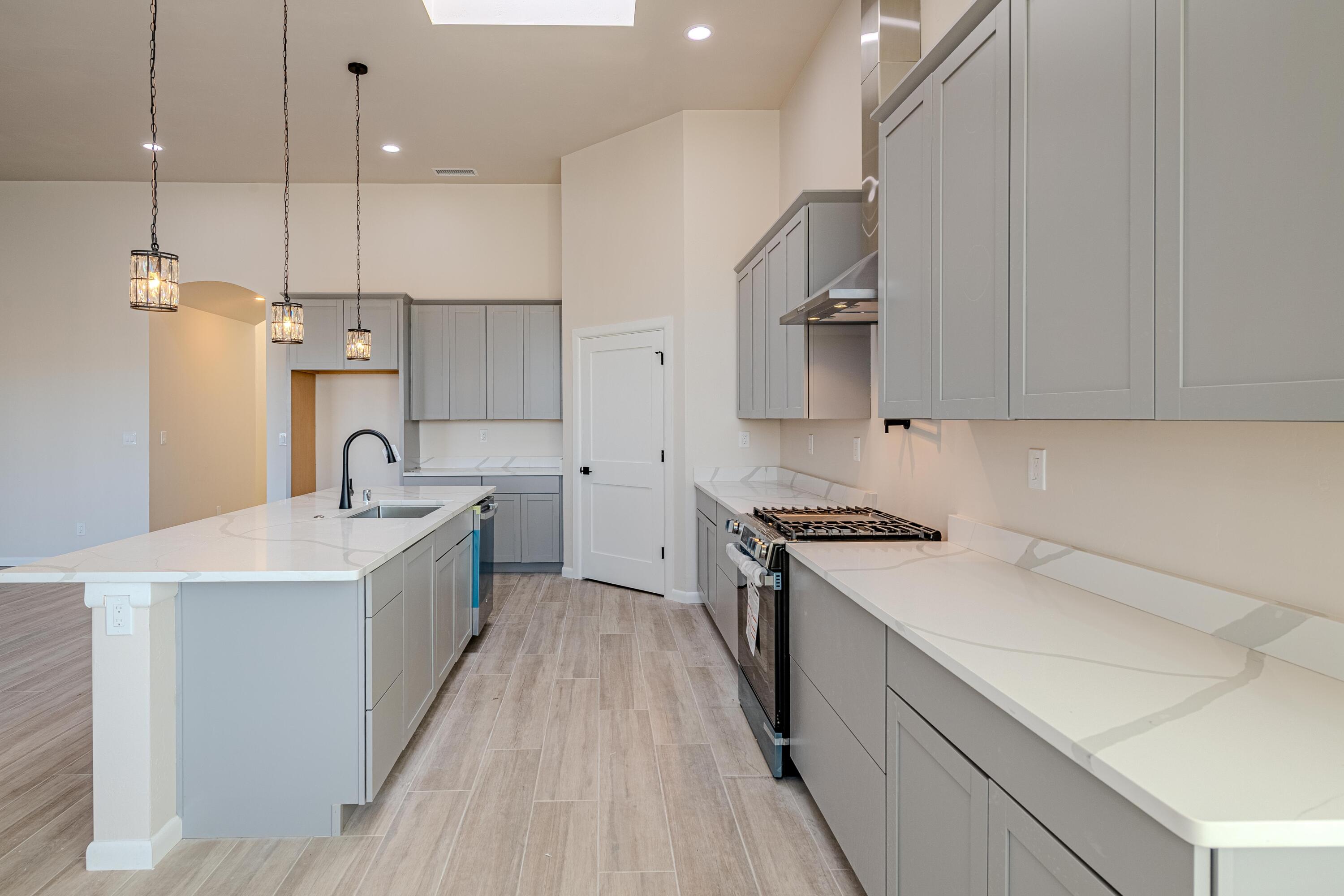 605 Colorado Mountain Road NE