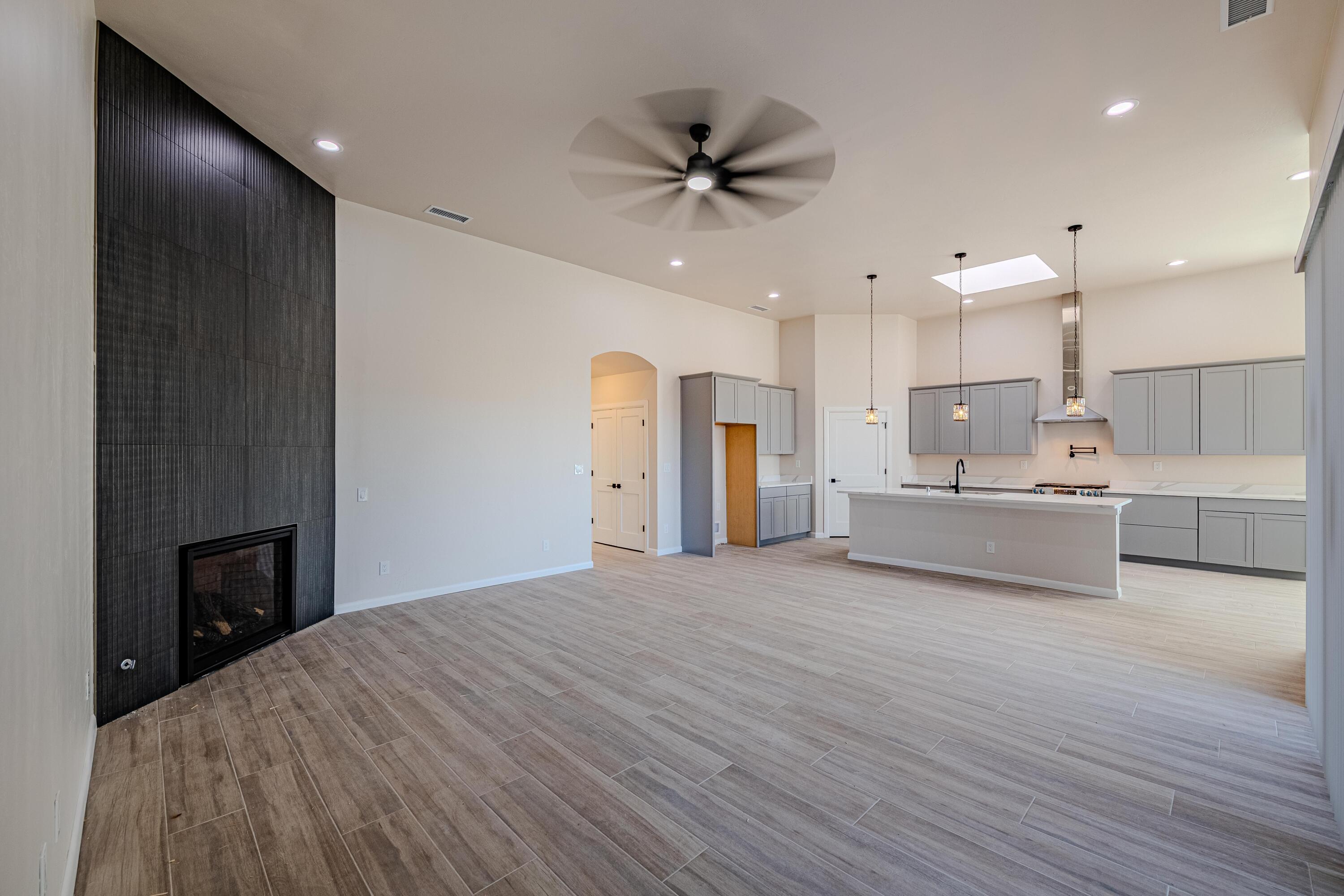 605 Colorado Mountain Road NE