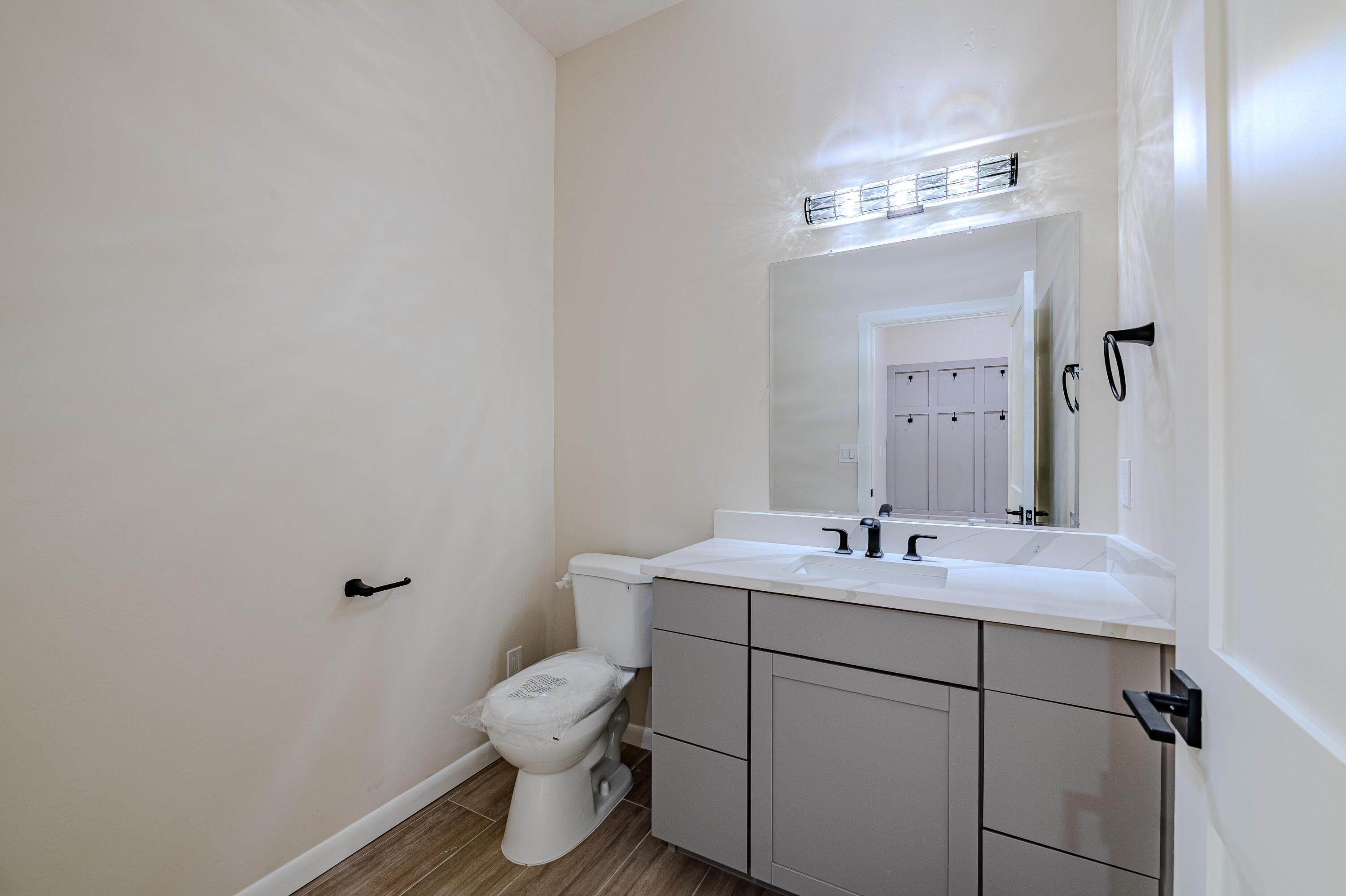 605 Colorado Mountain Road NE