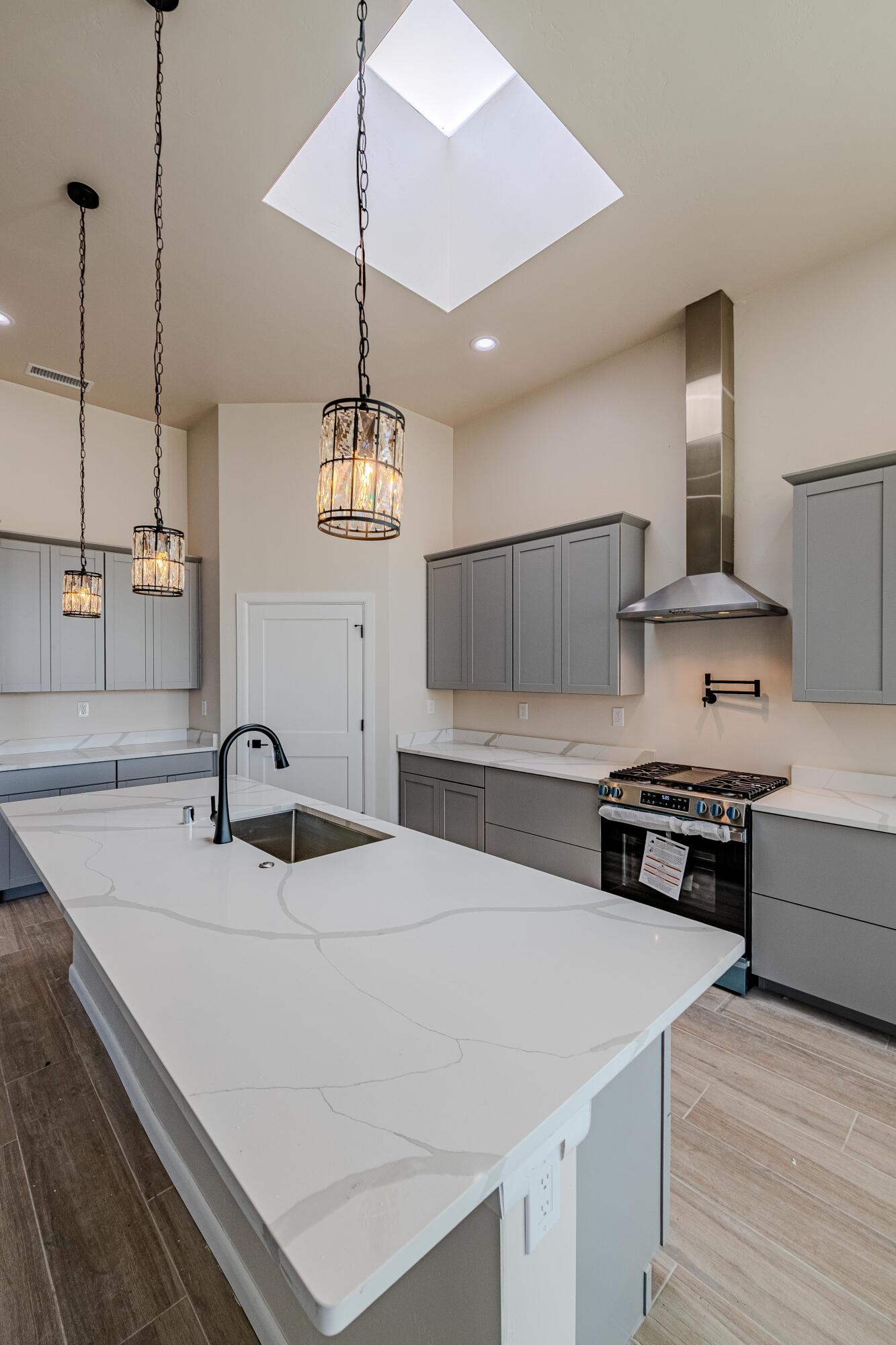 605 Colorado Mountain Road NE