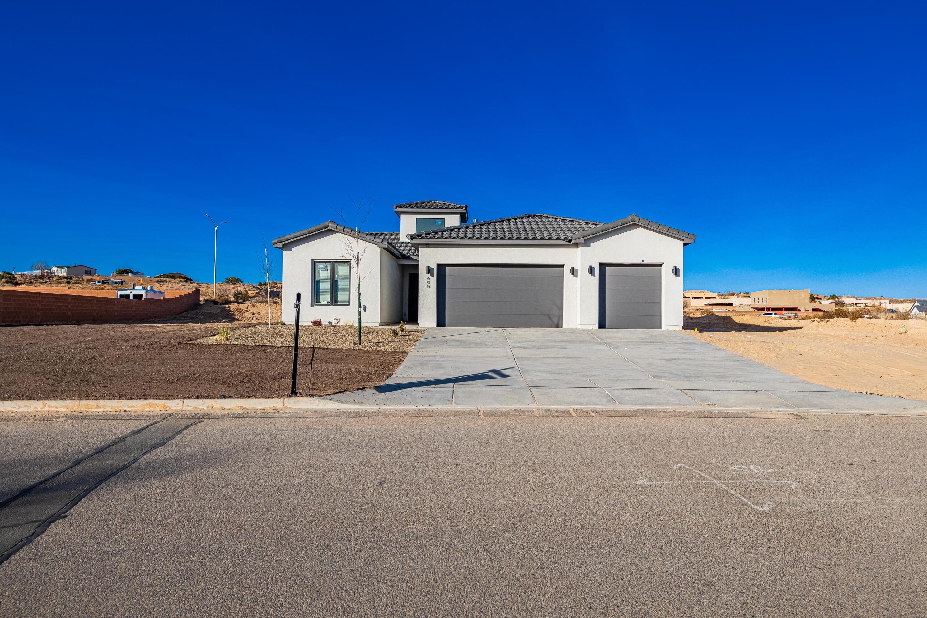605 Colorado Mountain Road NE