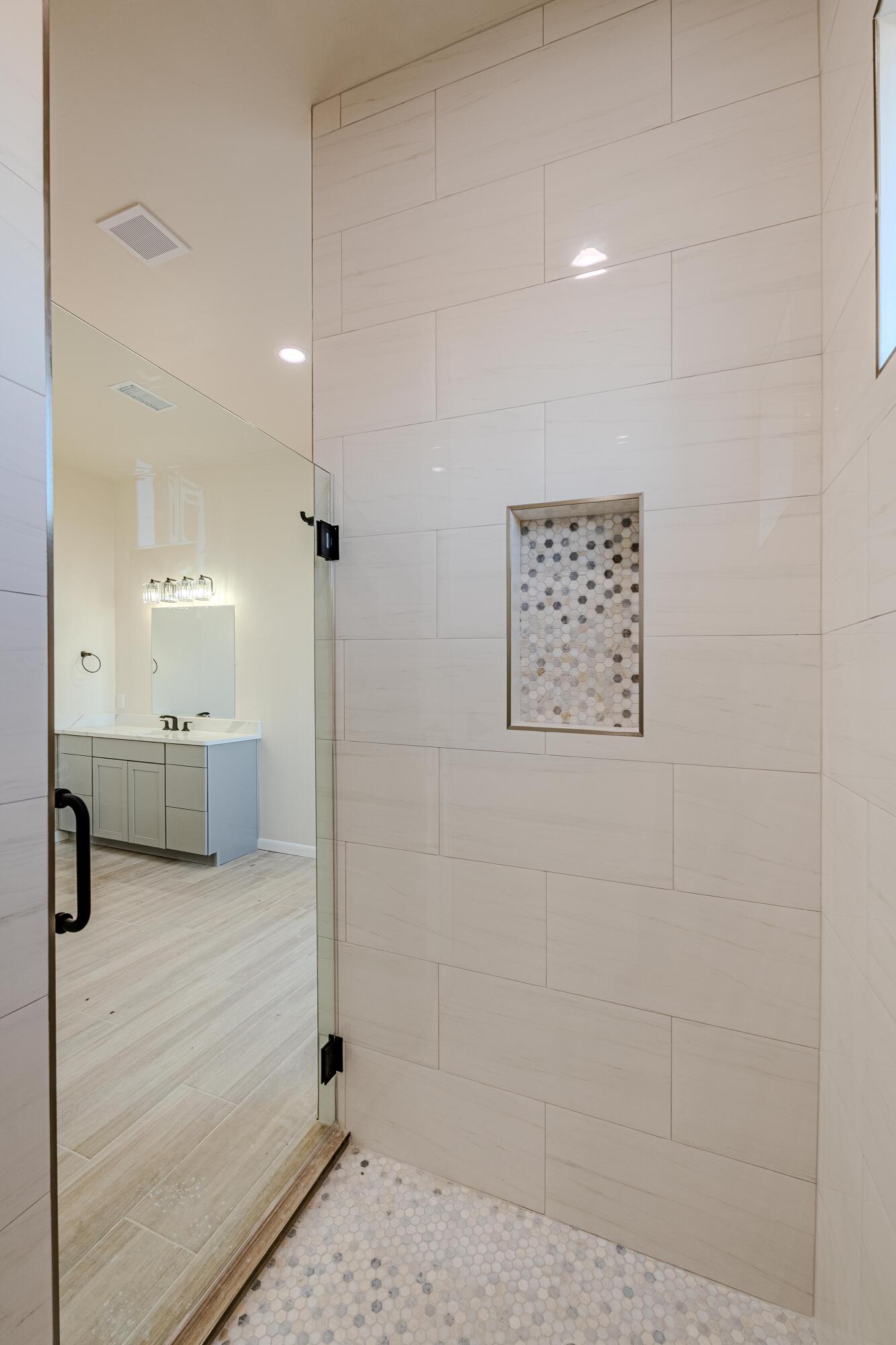 605 Colorado Mountain Road NE