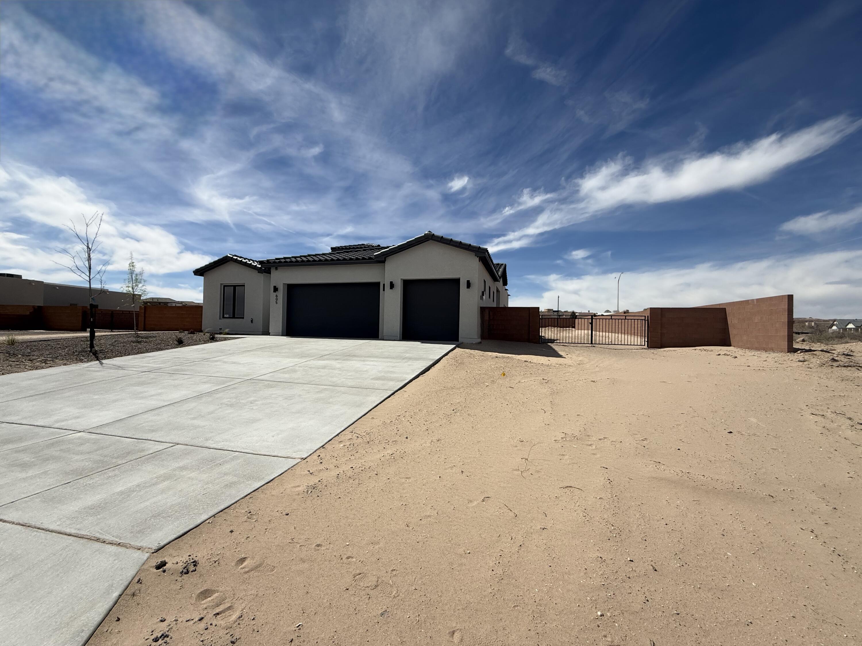 605 Colorado Mountain Road NE