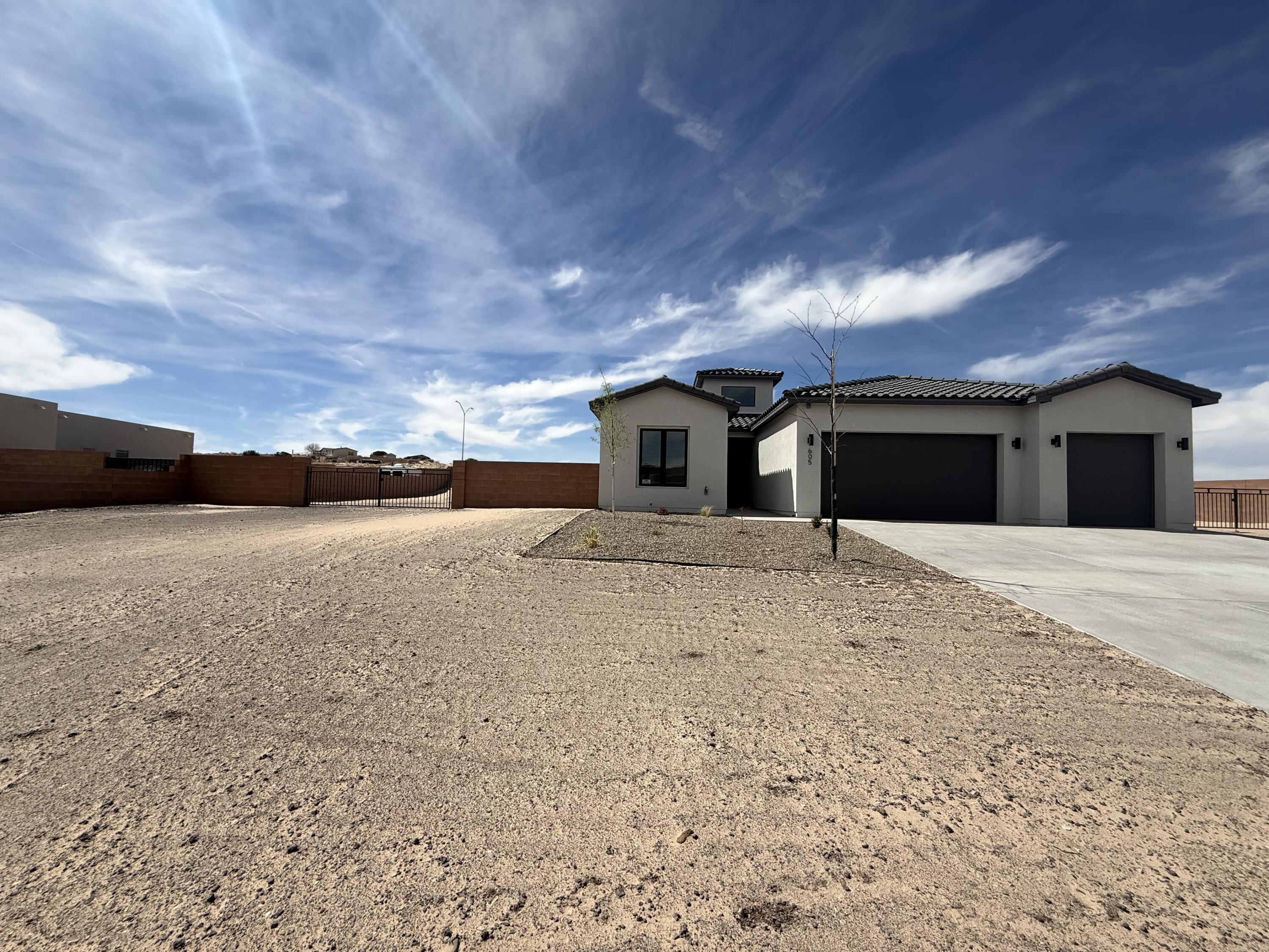 605 Colorado Mountain Road NE