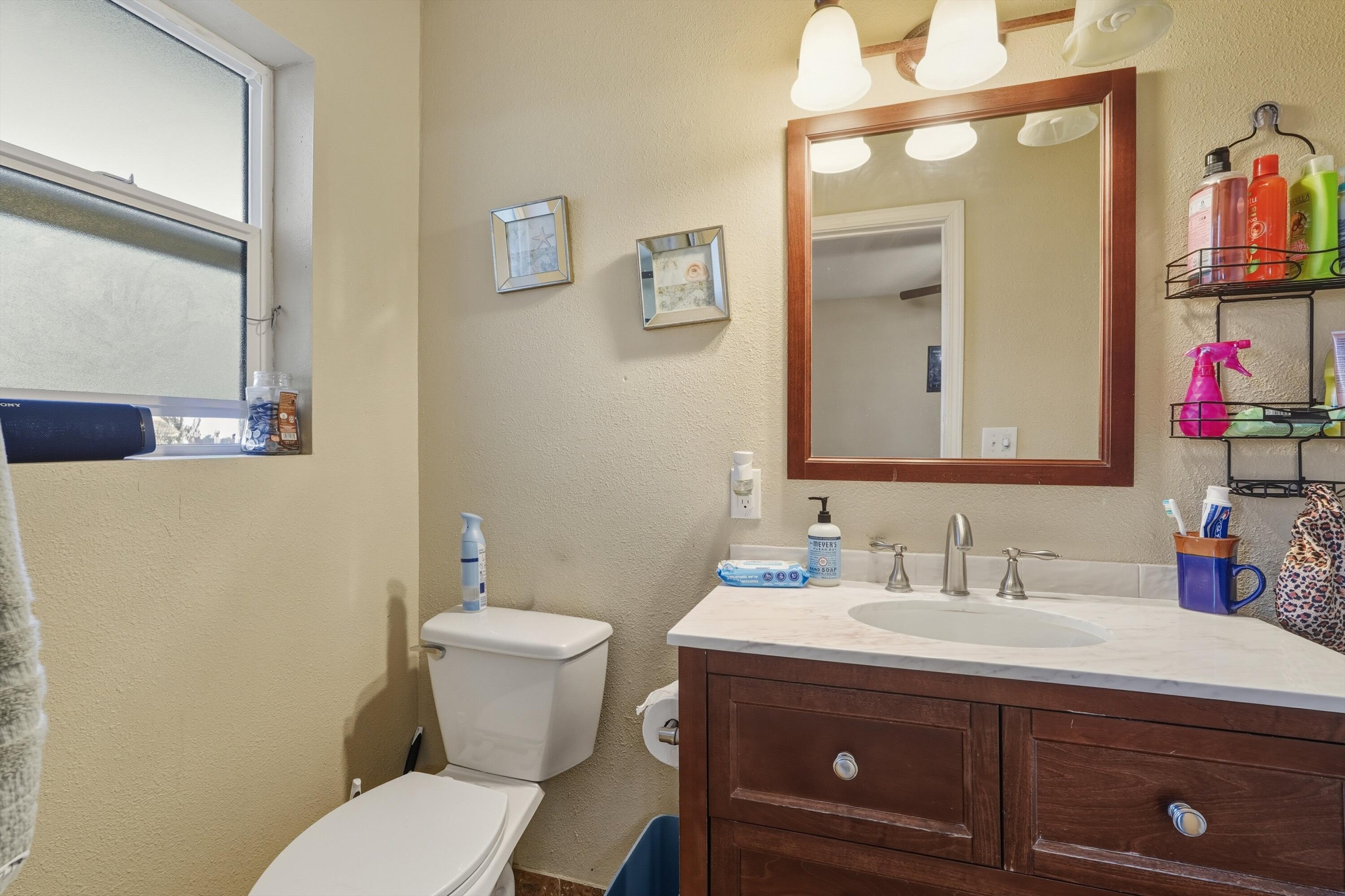 1700 Gschwind Place SW