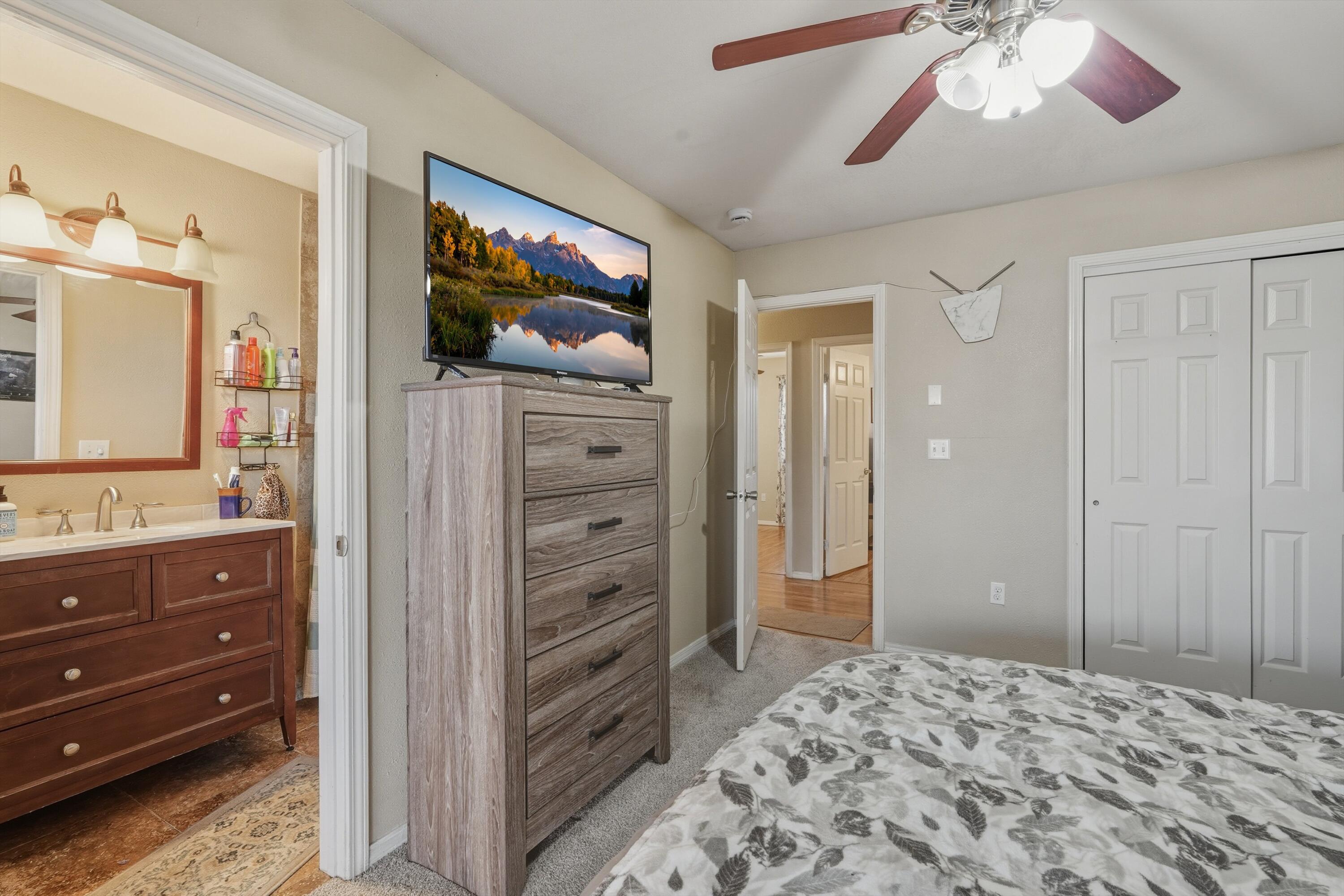 1700 Gschwind Place SW