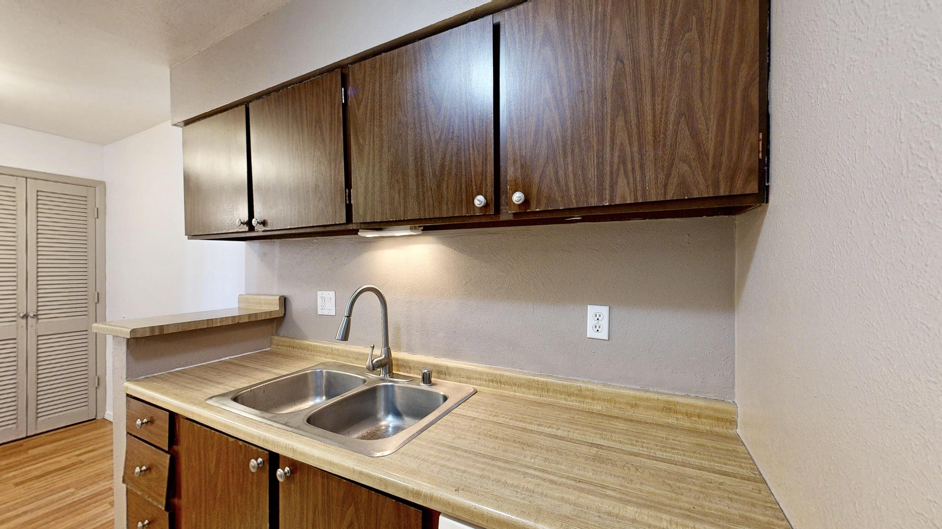 1601 Pennsylvania Street NE U 04