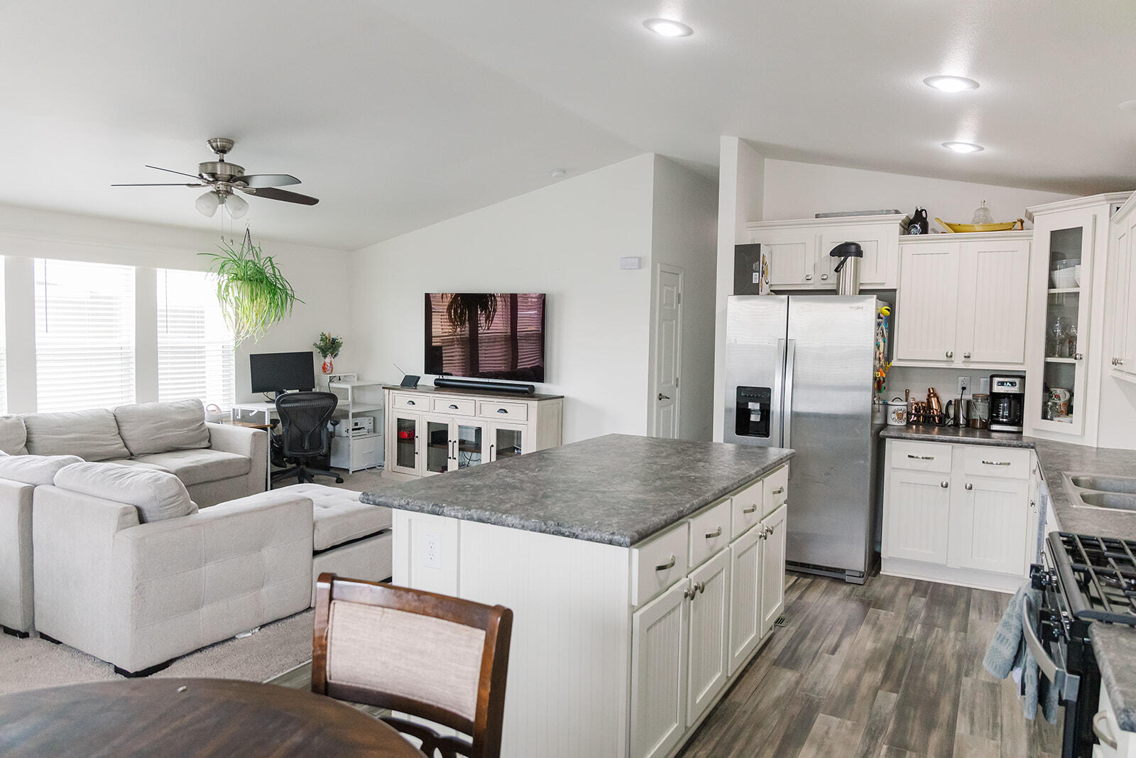 362 E Antelope Circle SE