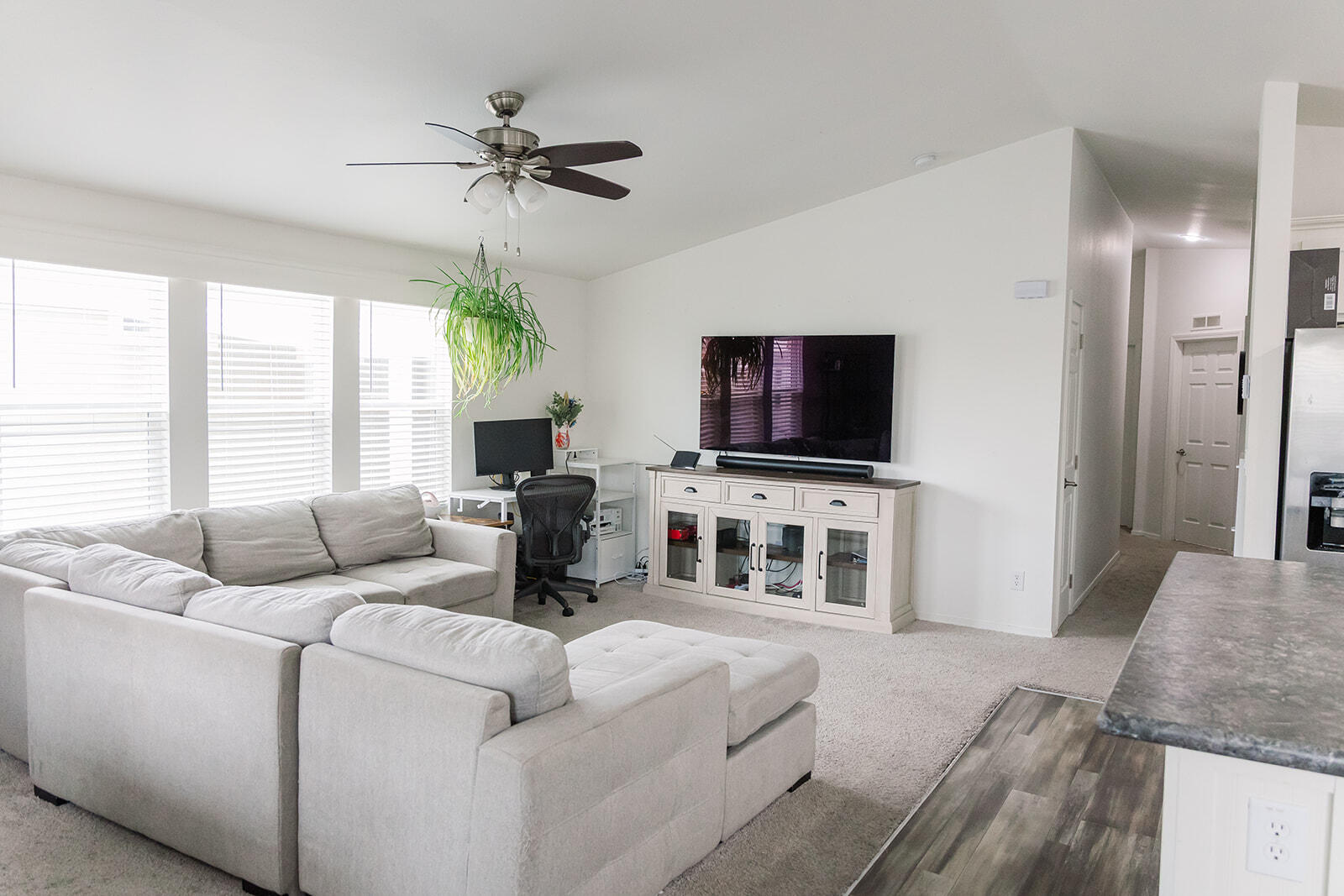 362 E Antelope Circle SE