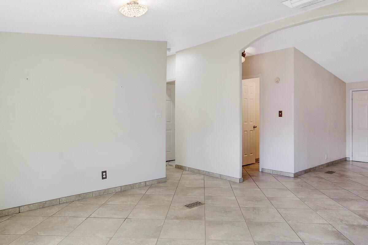 2713 Barcelona Road SW