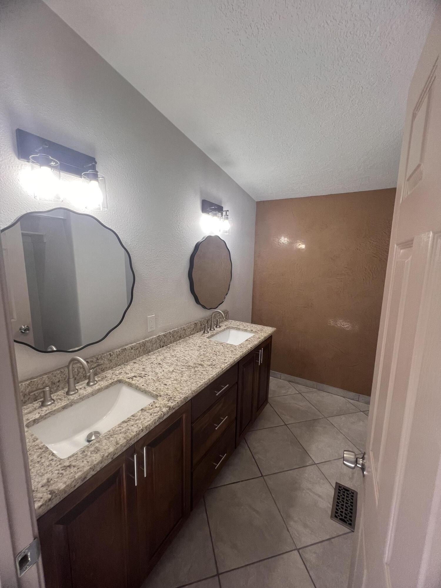 2713 Barcelona Road SW