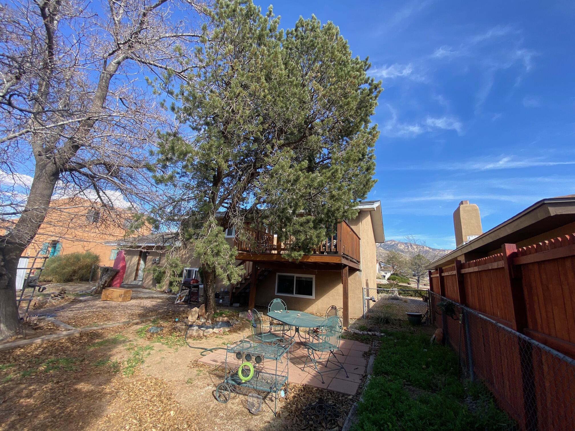 1921 Chelwood Park Boulevard NE