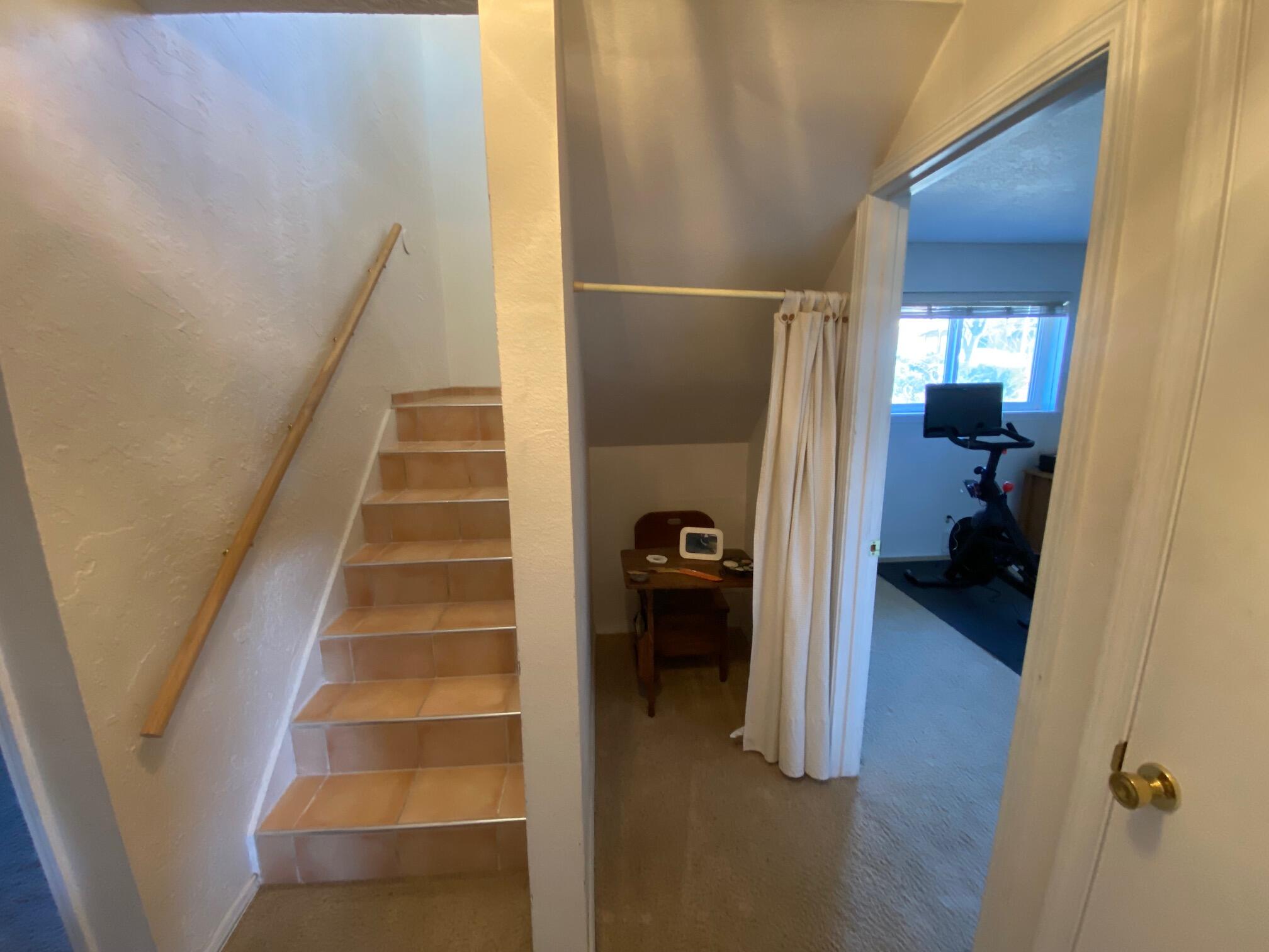 1921 Chelwood Park Boulevard NE