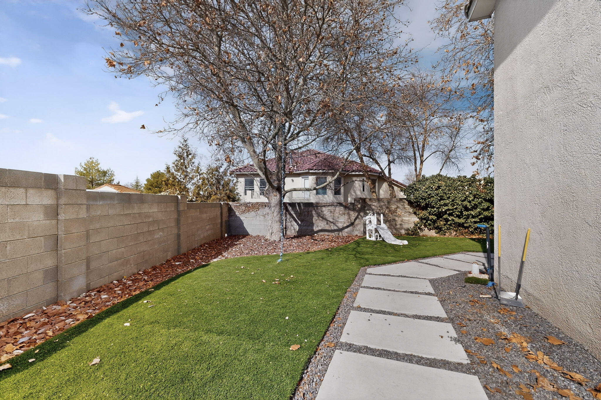 11409 Pine Top Lane NE