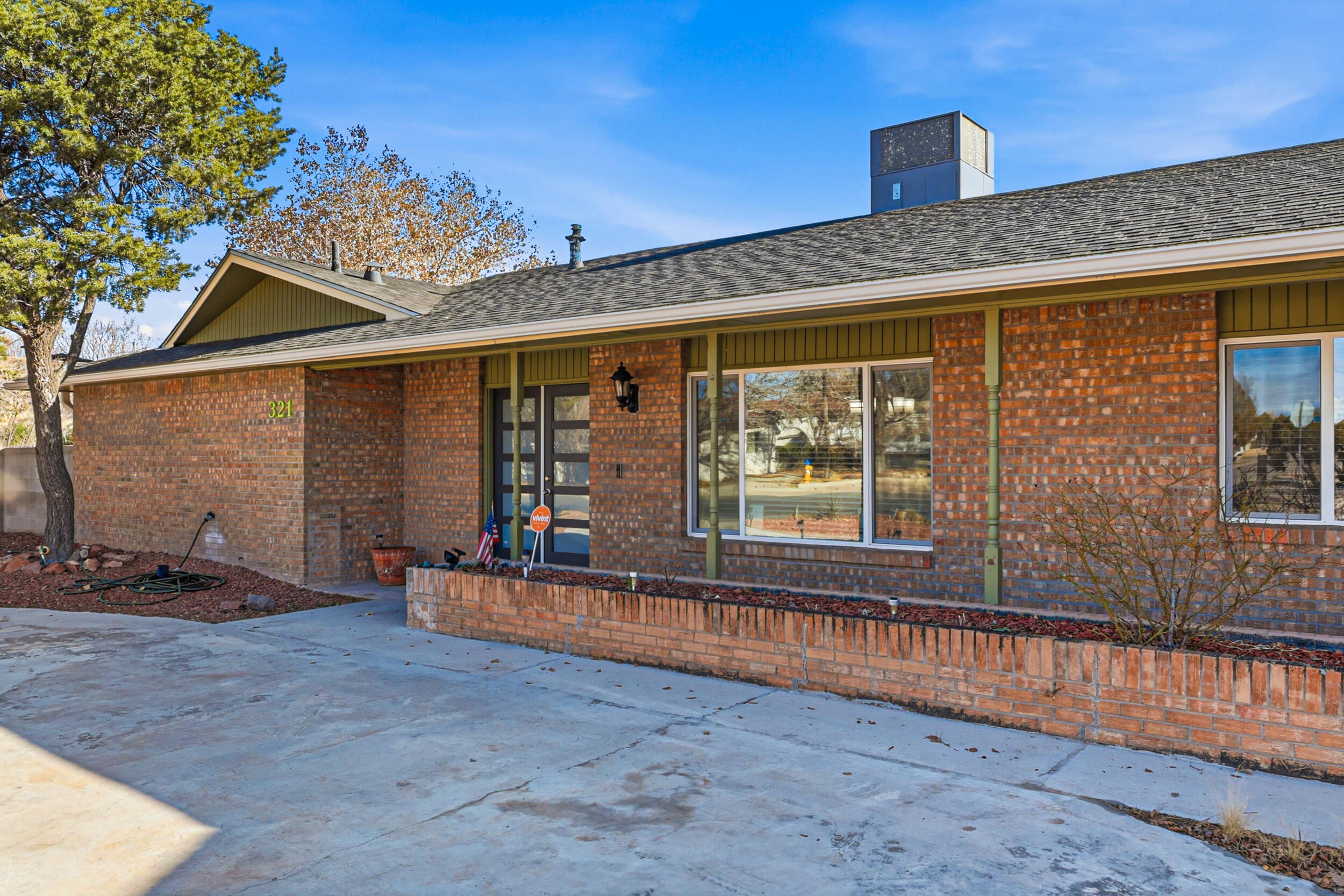 321 Hillandale Avenue