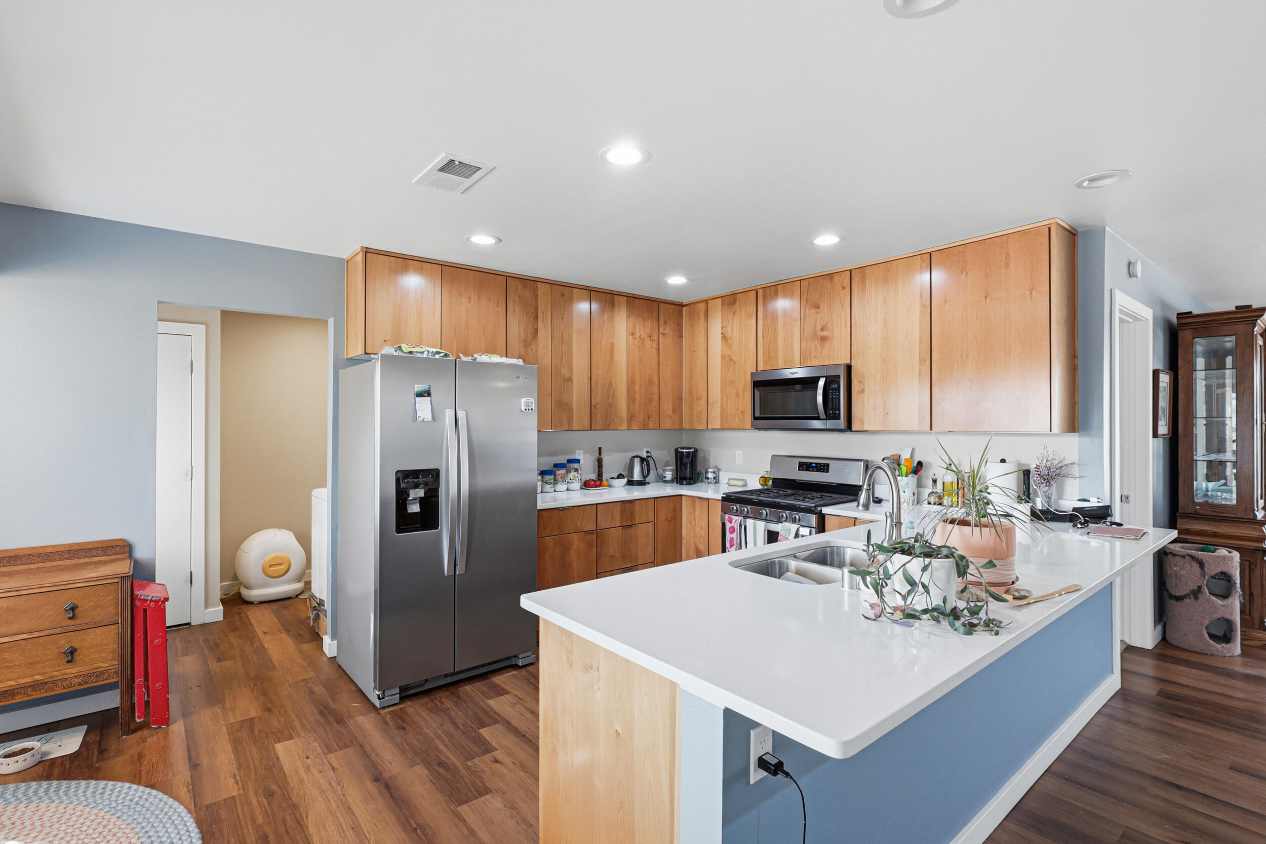 321 Hillandale Avenue