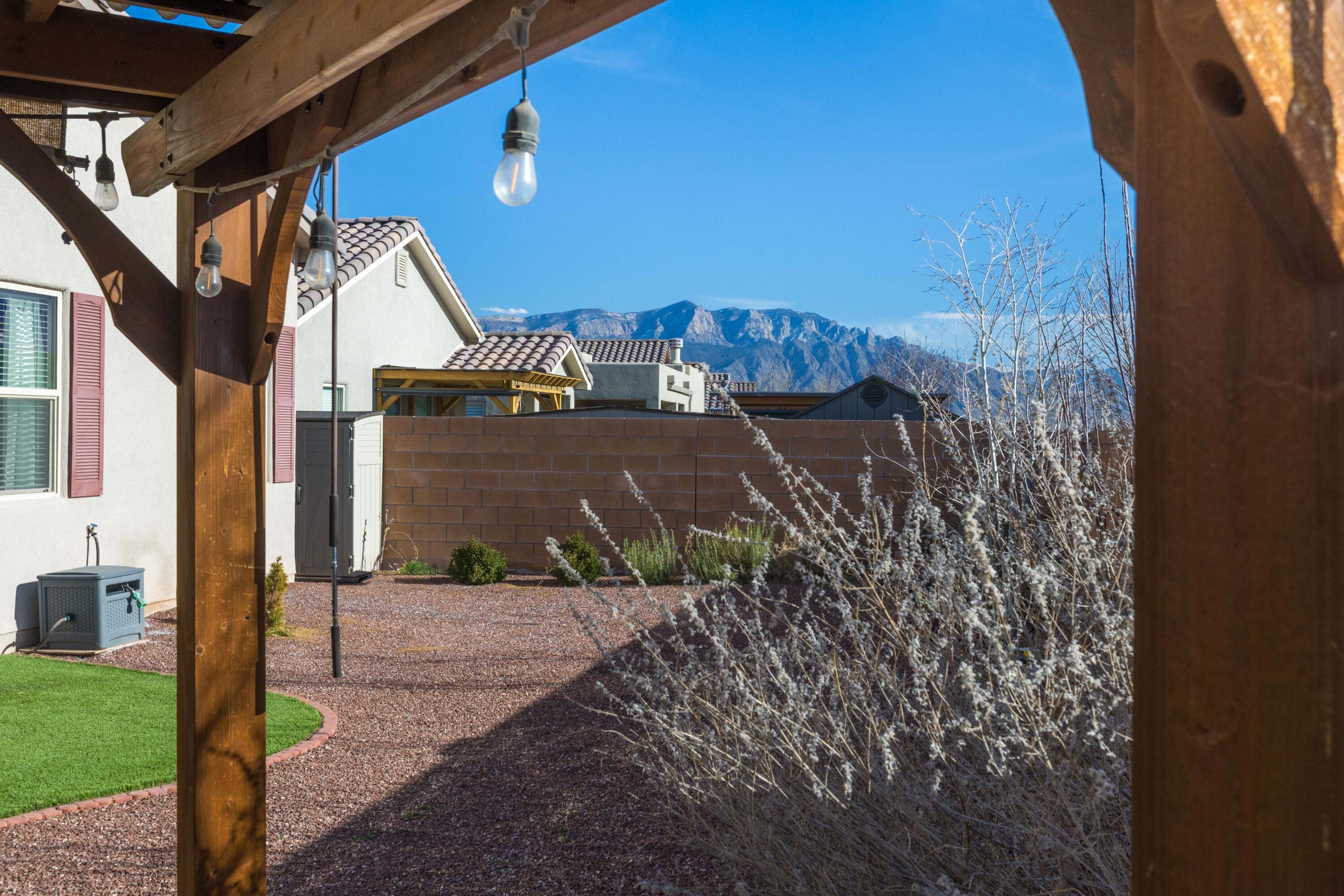 4081 Mountain Trail Loop NE