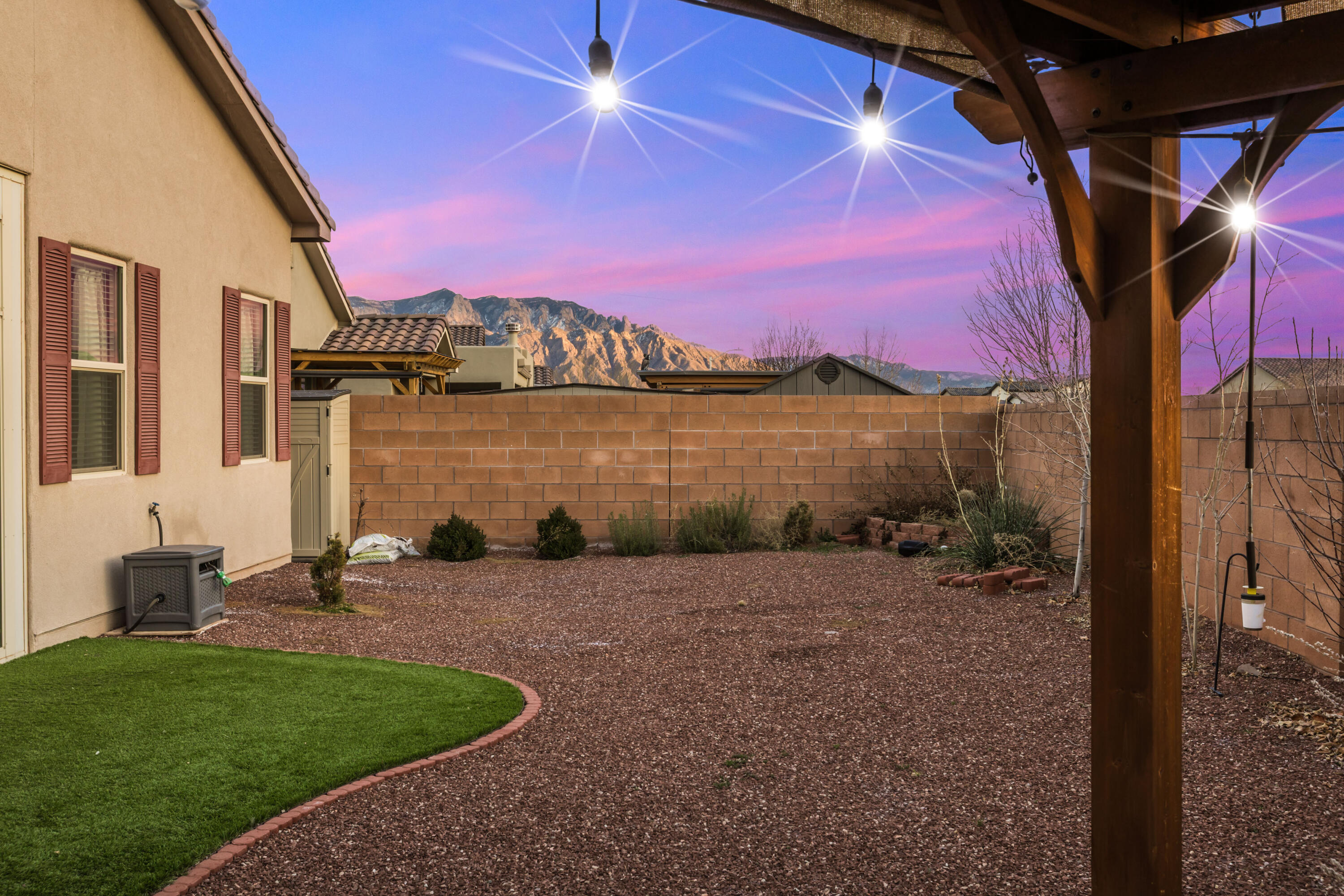 4081 Mountain Trail Loop NE