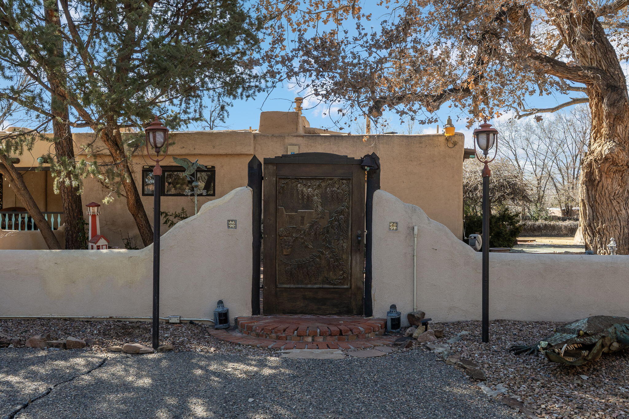 10075 Los Cansados Road NW