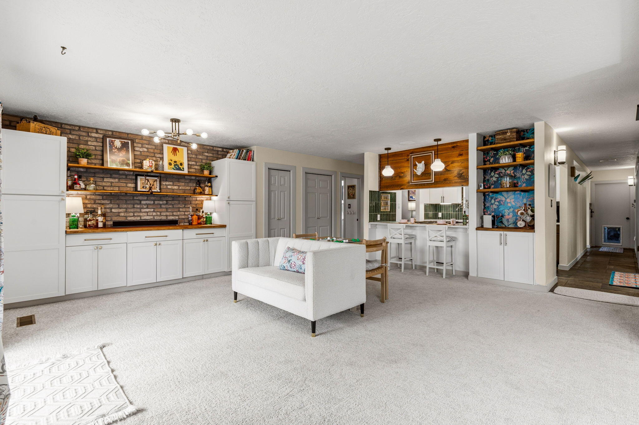 9700 Admiral Nimitz Avenue NE