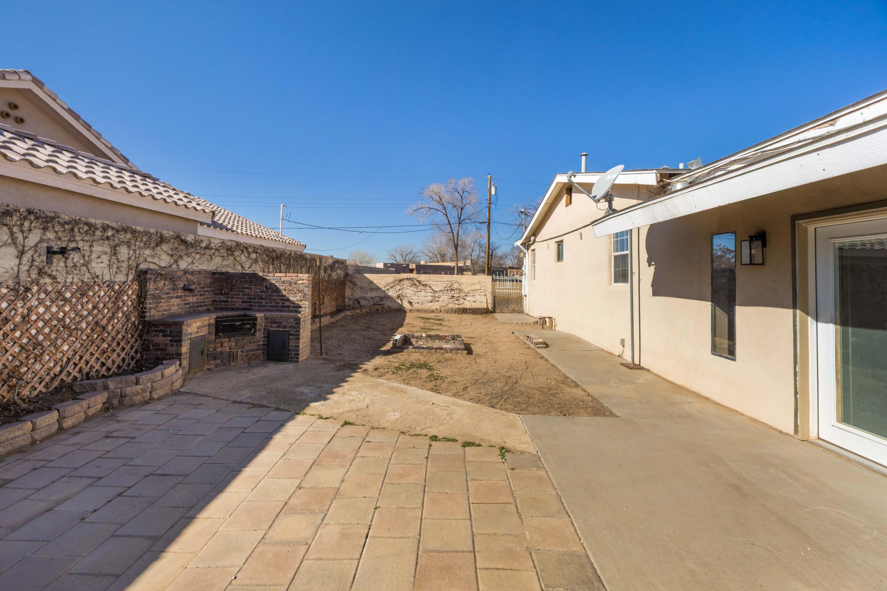 1048 Goff Boulevard SW