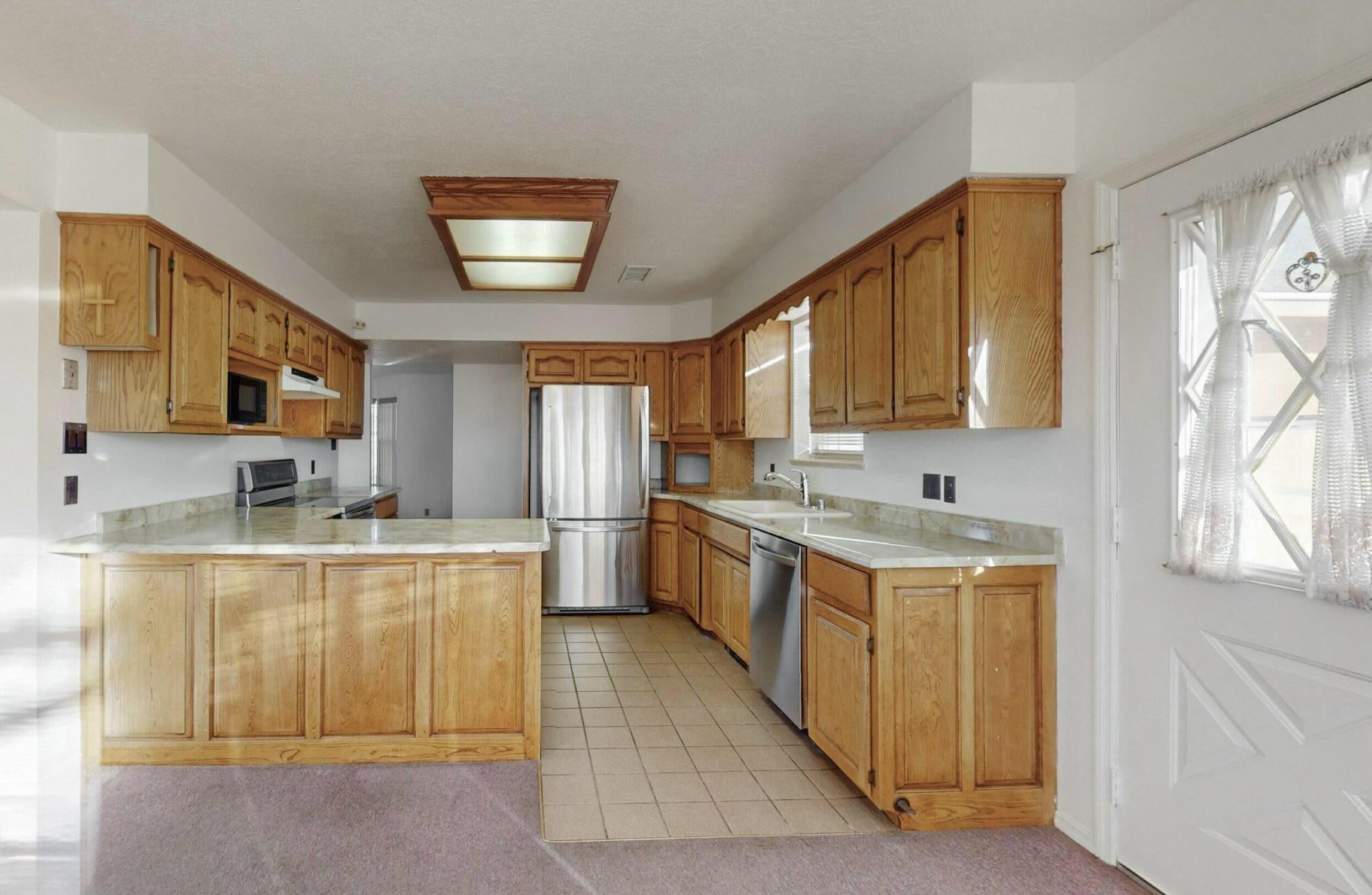 921 Romadora Lane SW