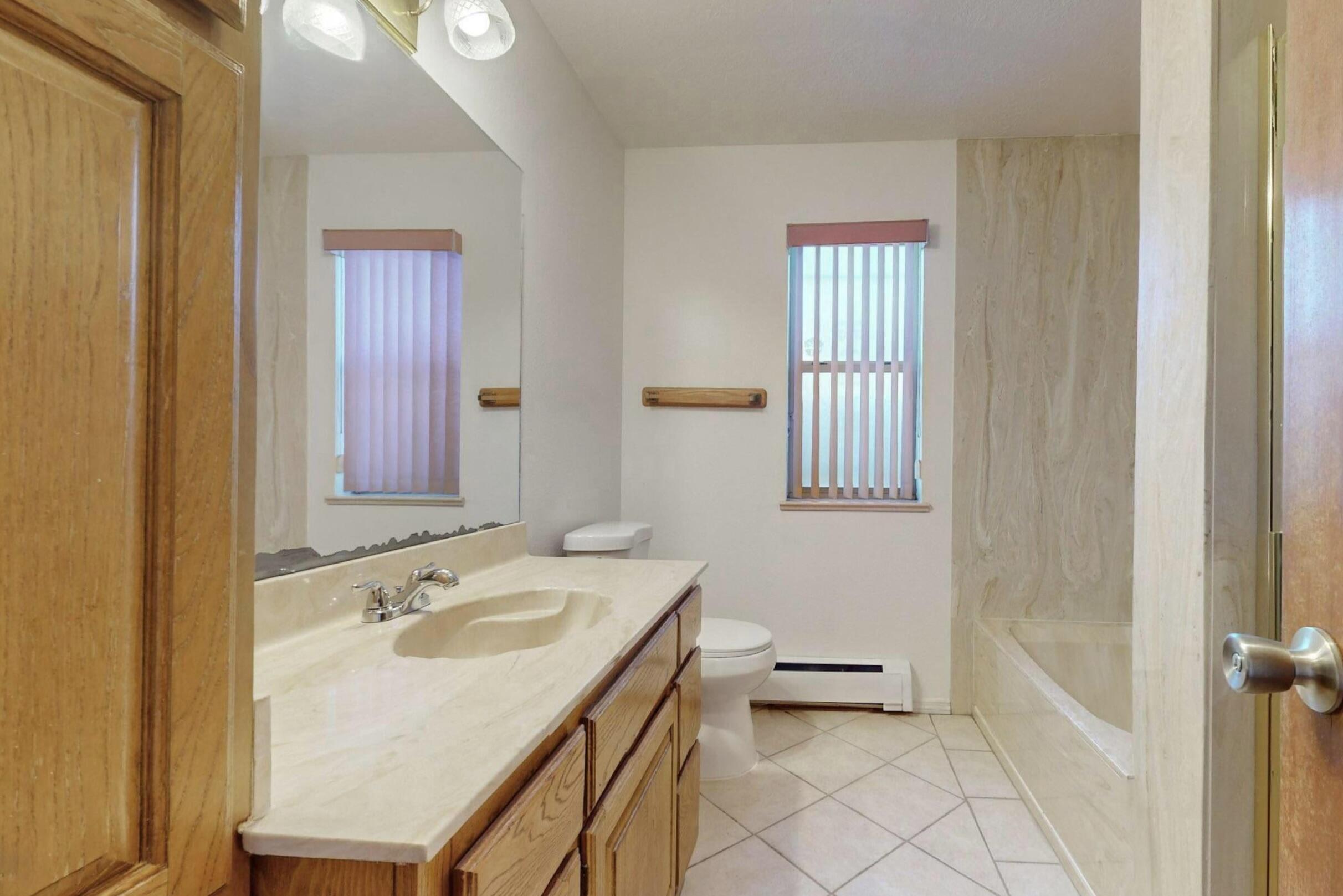 921 Romadora Lane SW