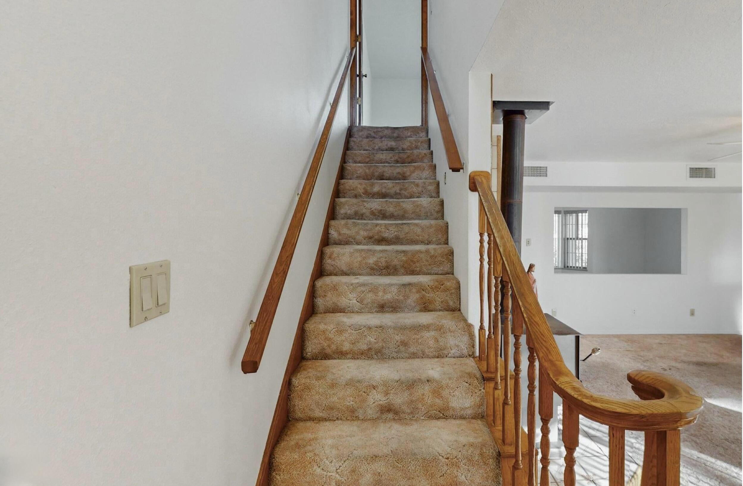 921 Romadora Lane SW