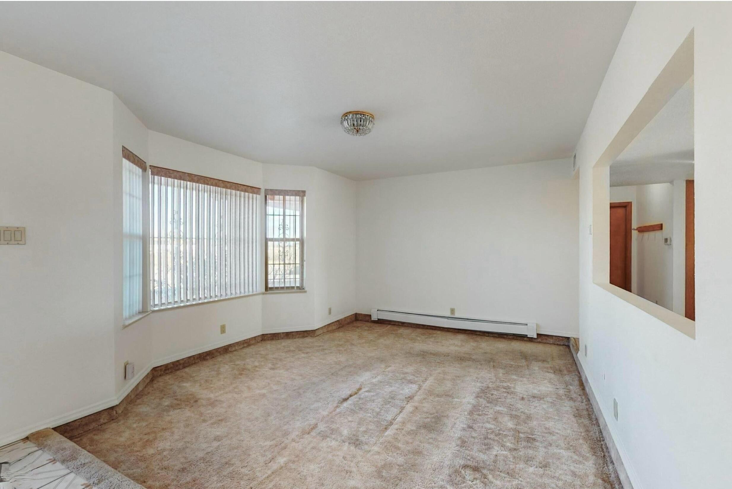 921 Romadora Lane SW