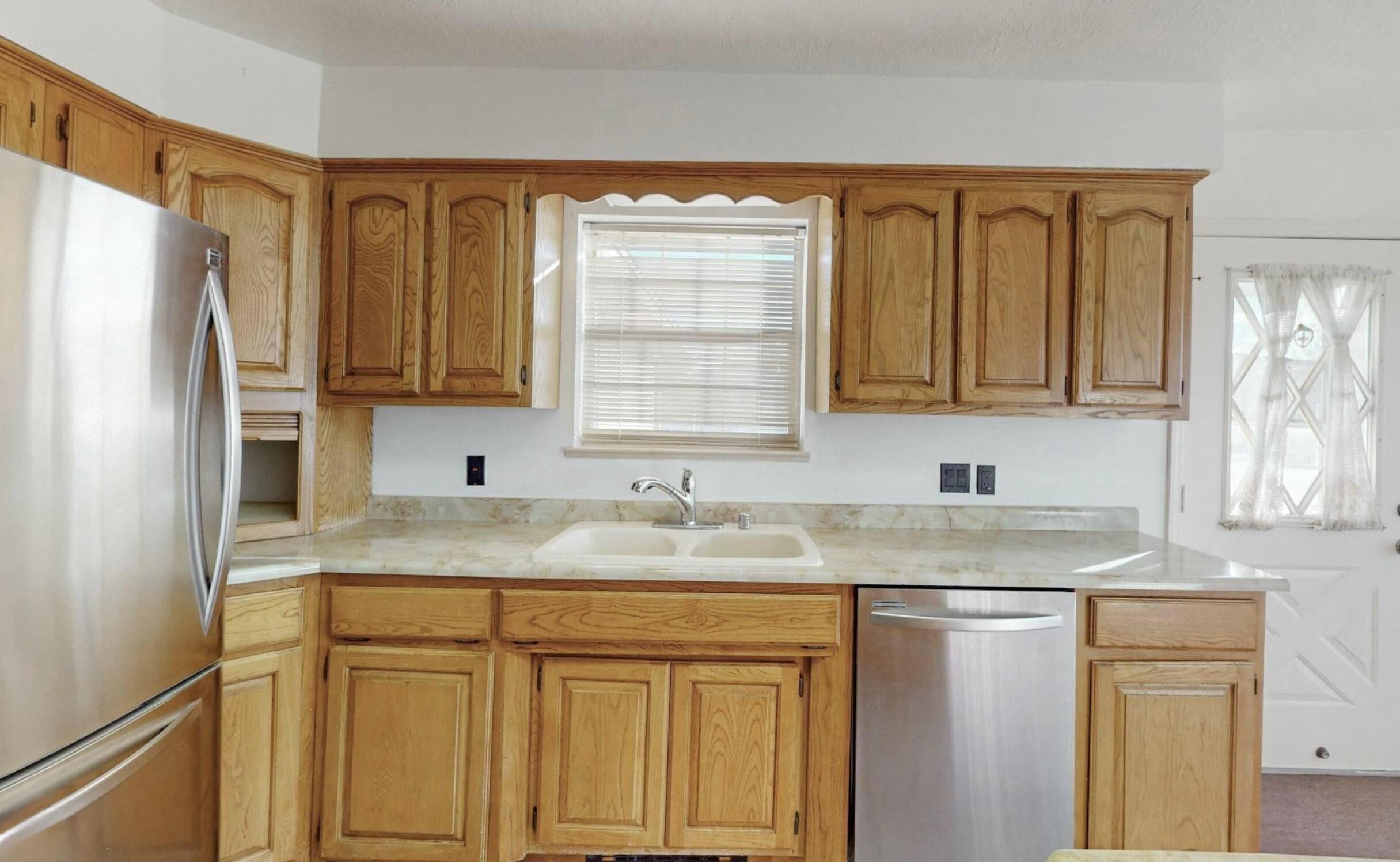 921 Romadora Lane SW