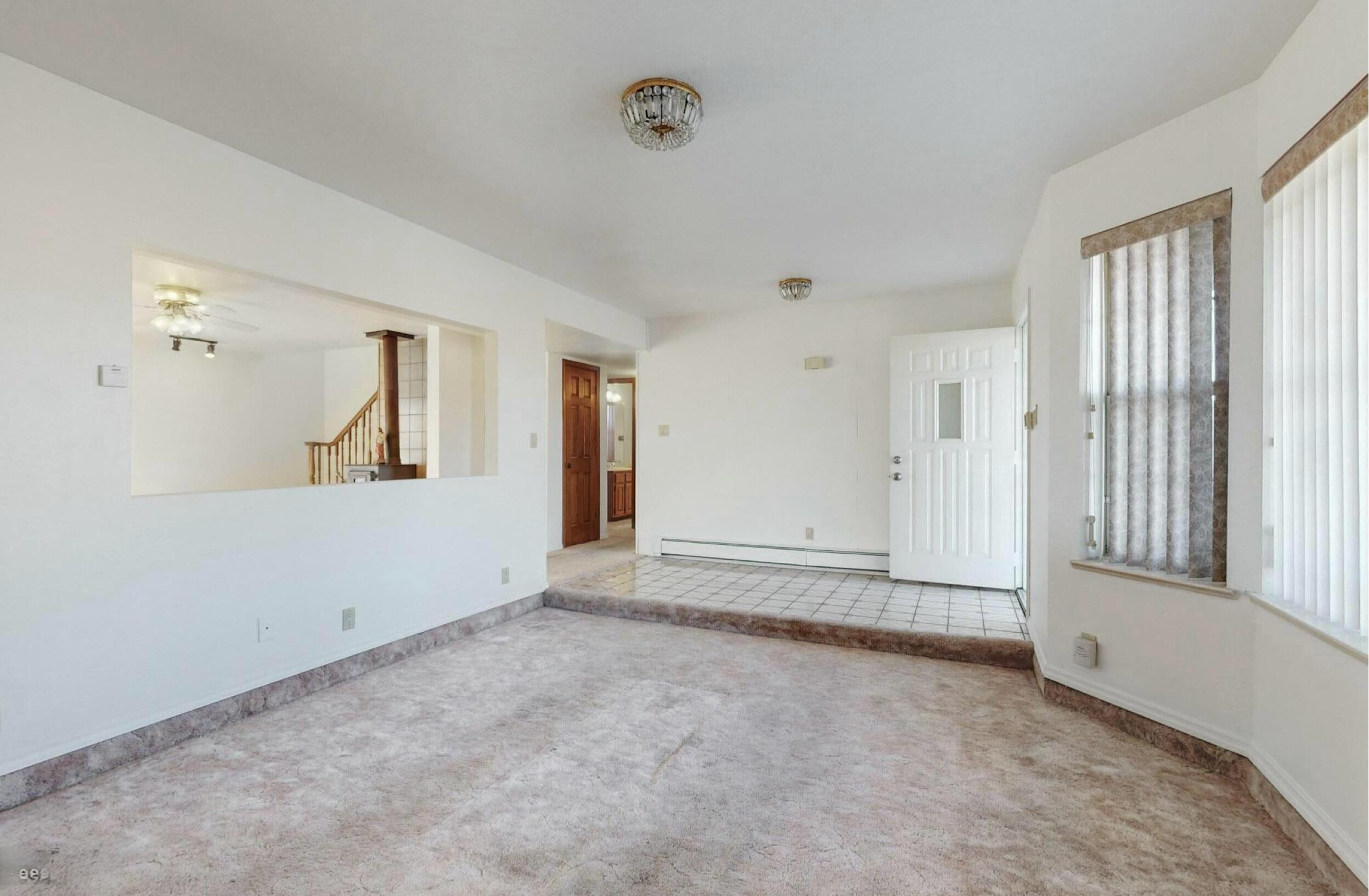 921 Romadora Lane SW