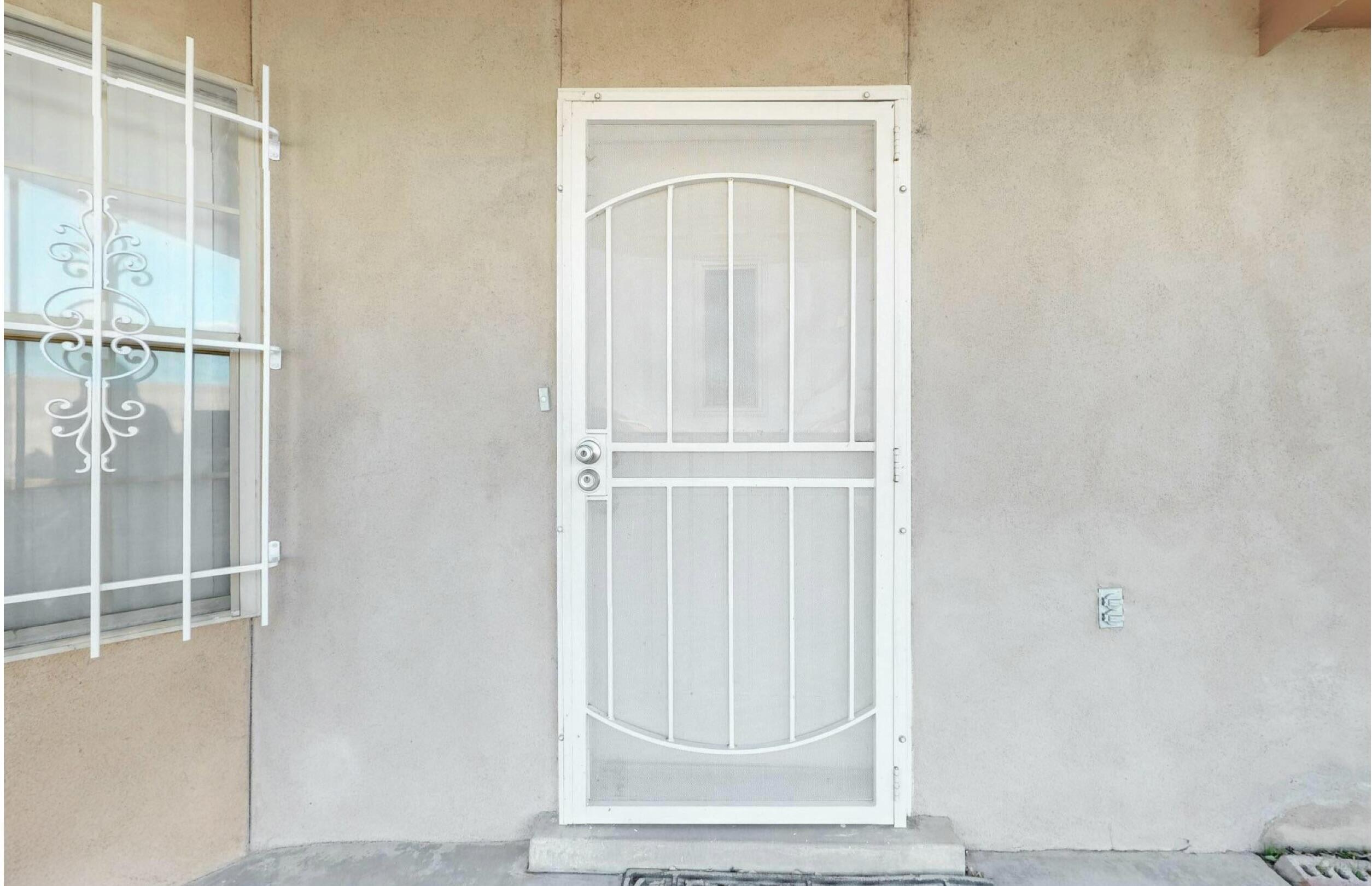 921 Romadora Lane SW