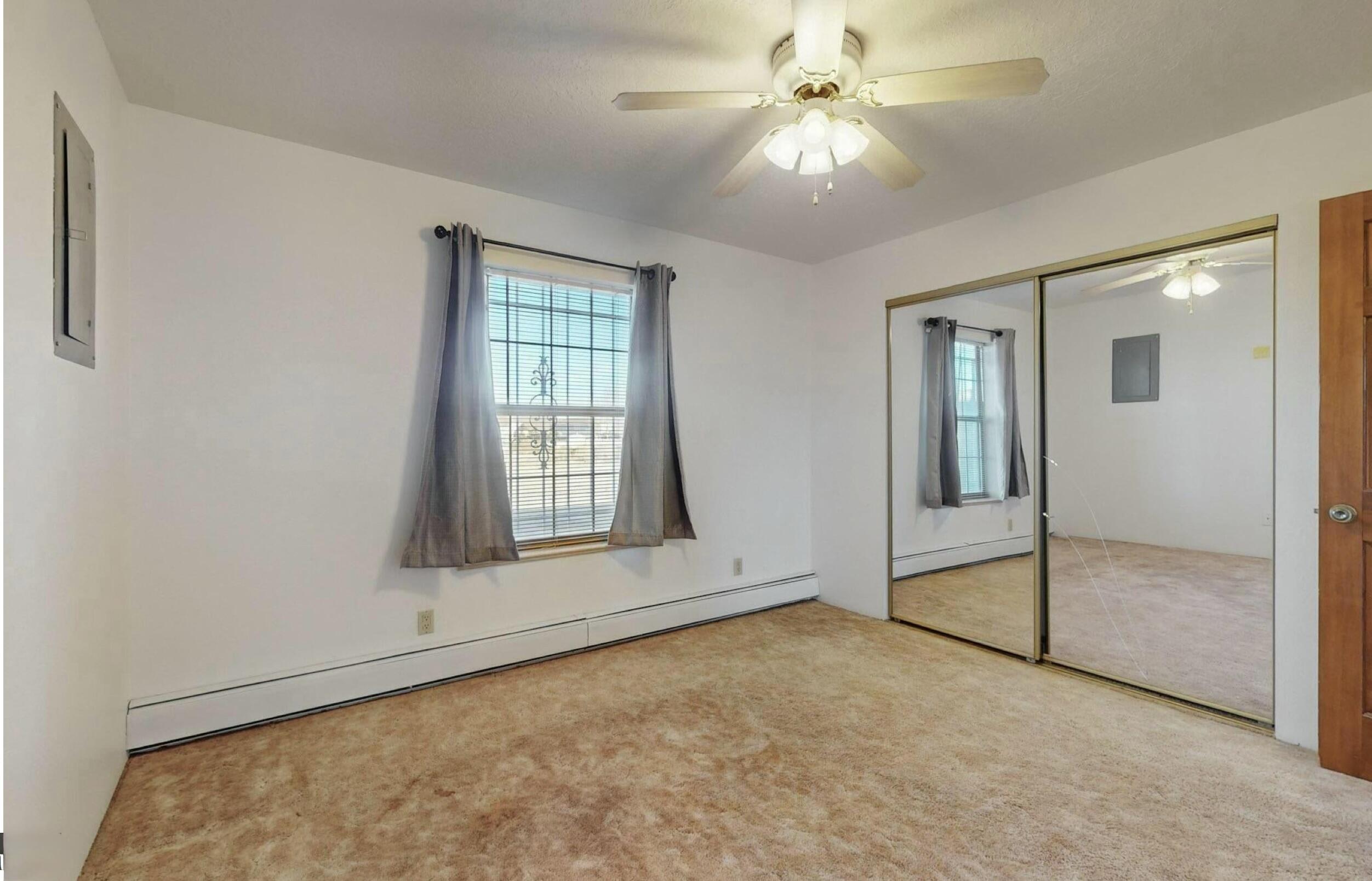 921 Romadora Lane SW