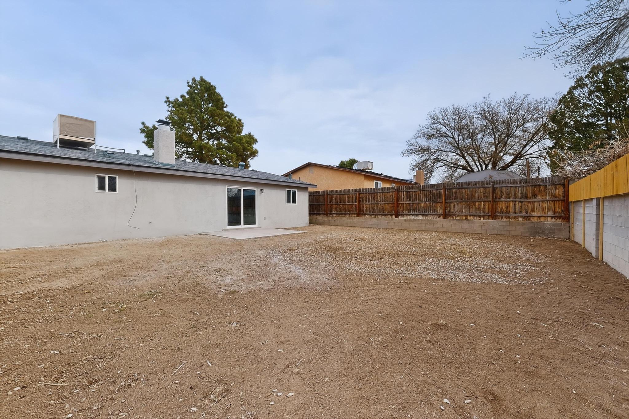 6300 Barnhart Court NE