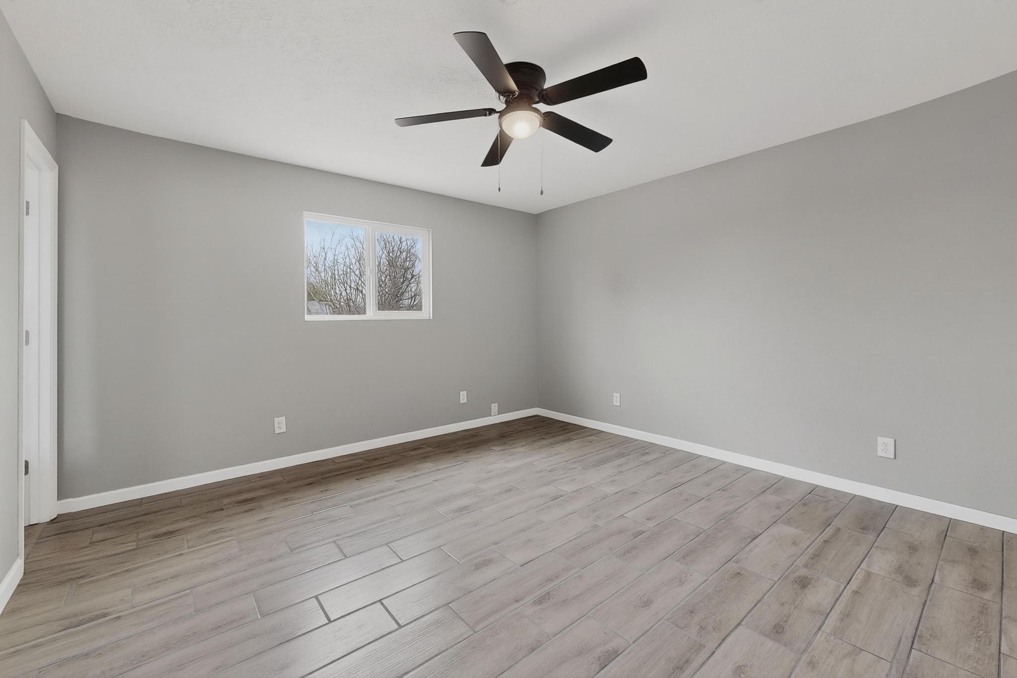 6300 Barnhart Court NE