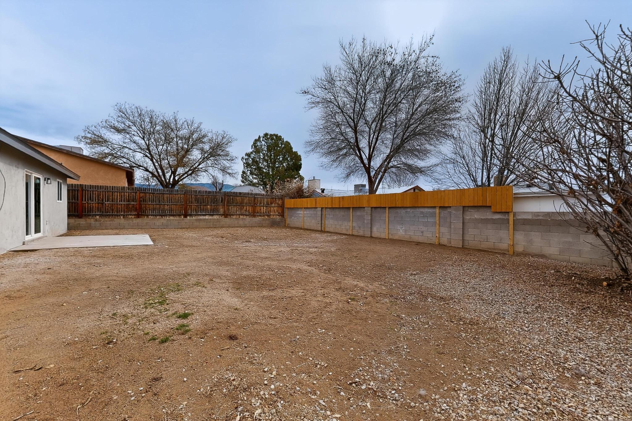 6300 Barnhart Court NE