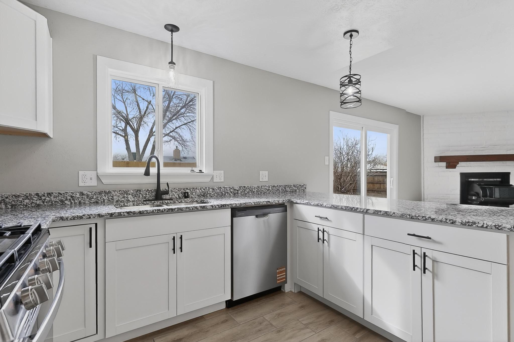 6300 Barnhart Court NE