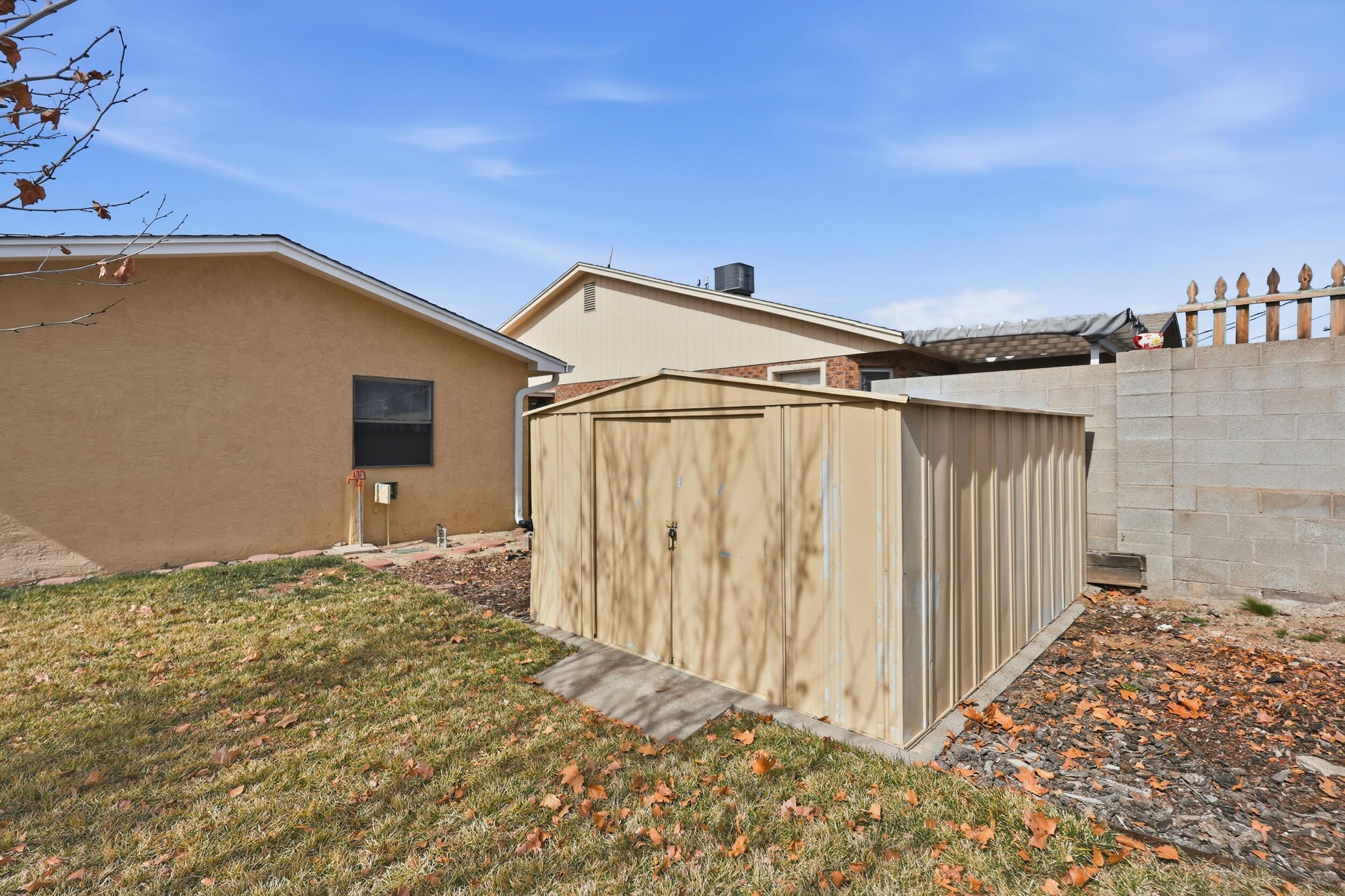 2600 Eastridge Drive NE