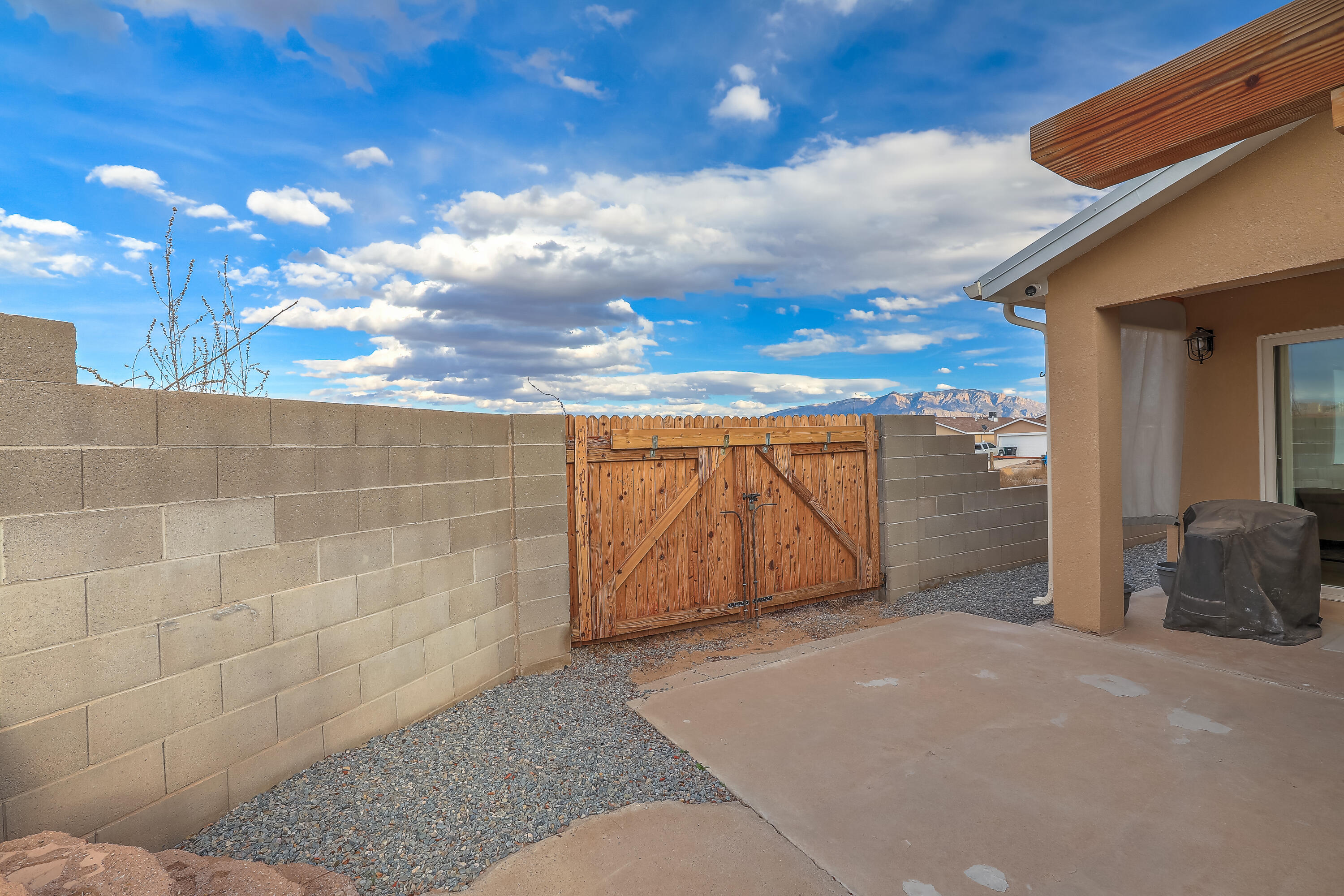 3969 Rancher Loop NE