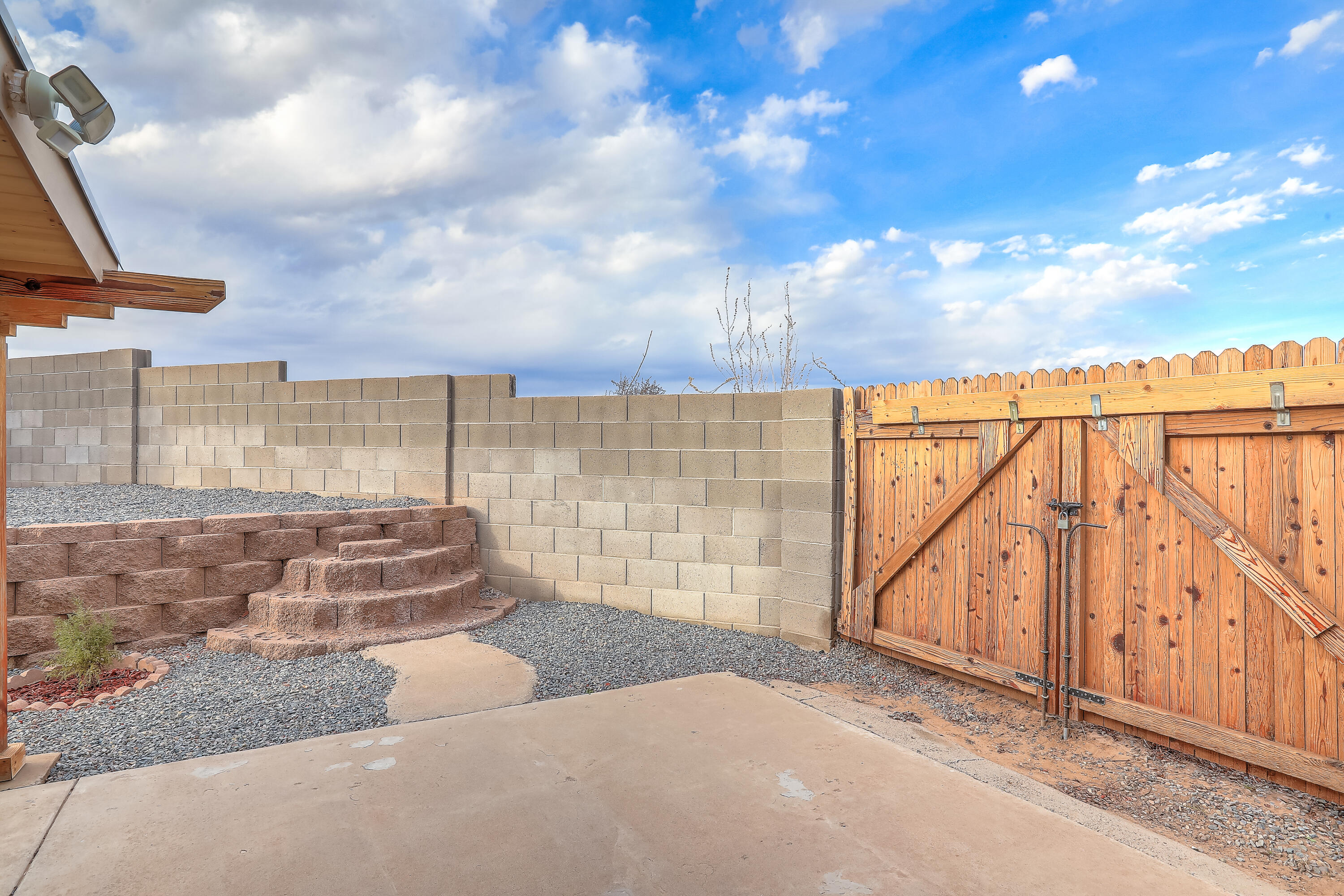 3969 Rancher Loop NE